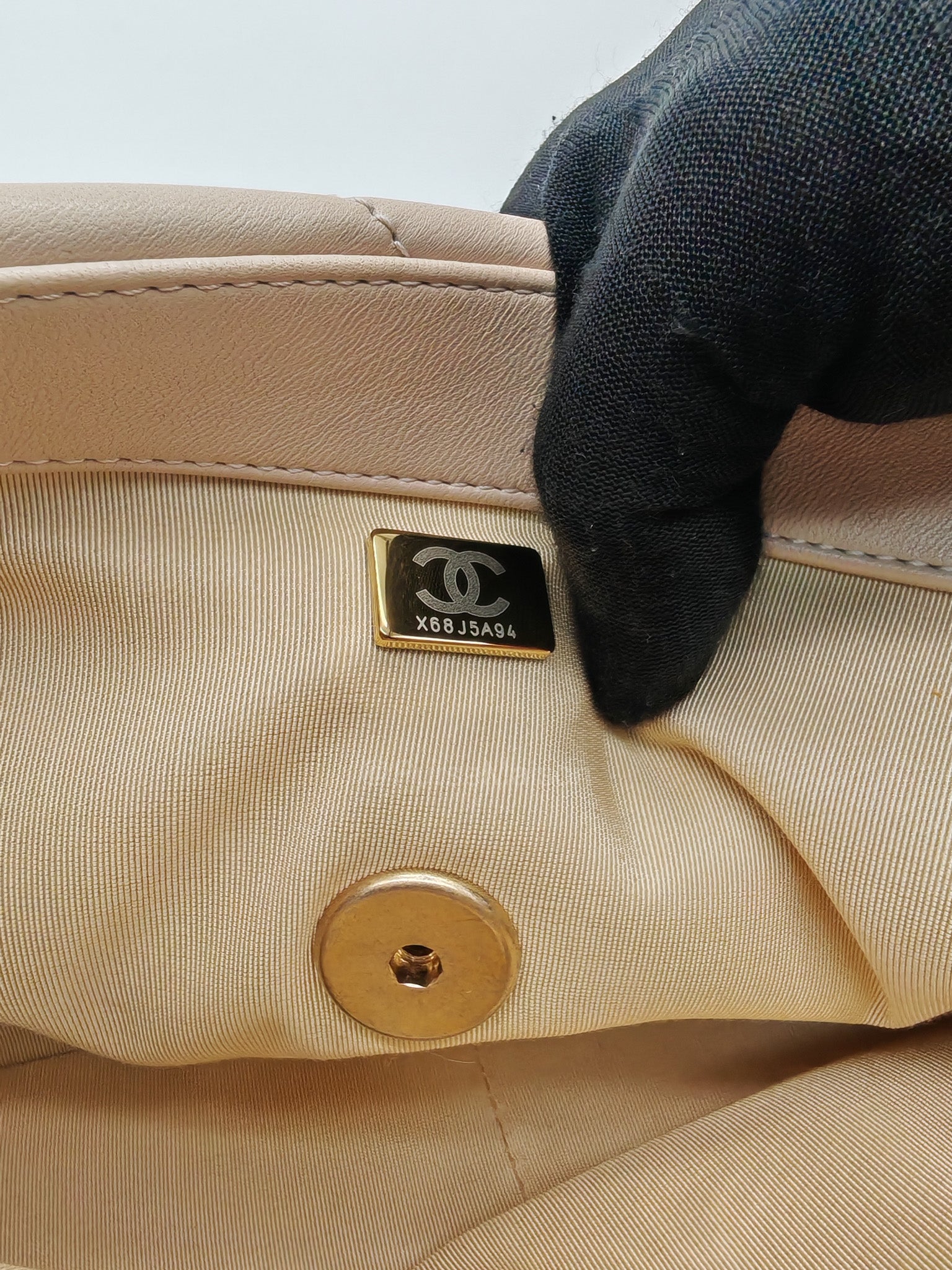 Chanel 19 Flap Bag Small in Beige Quilted Lambskin Leather and Mixed Hardware Microchip