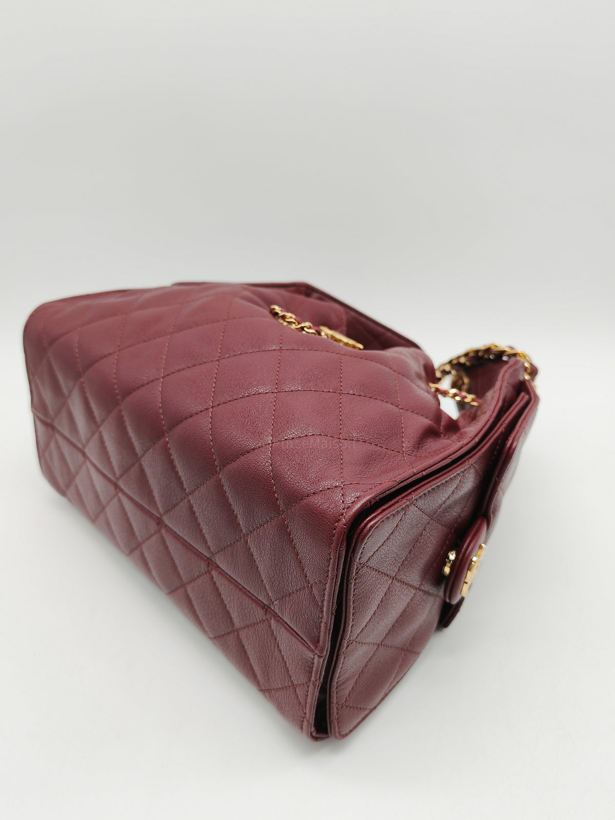Chanel 25 Small in Burgundy Grained Calfskin Leather Shiny Gold Hardware (Microchip)