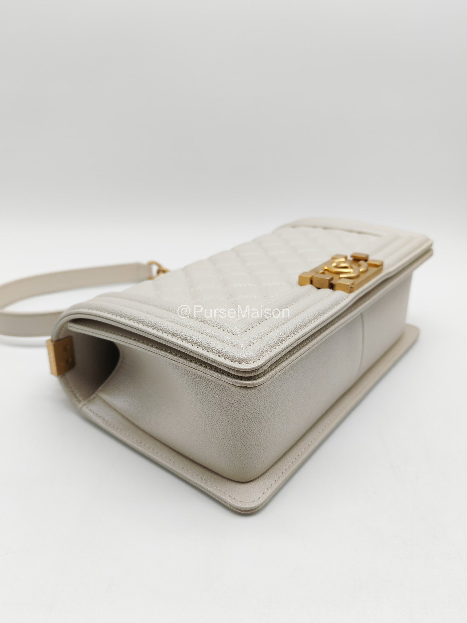 Chanel Boy Old Medium in Off-White Iridescent Quilted Caviar Leather and Aged Gold Hardware (Microchip)