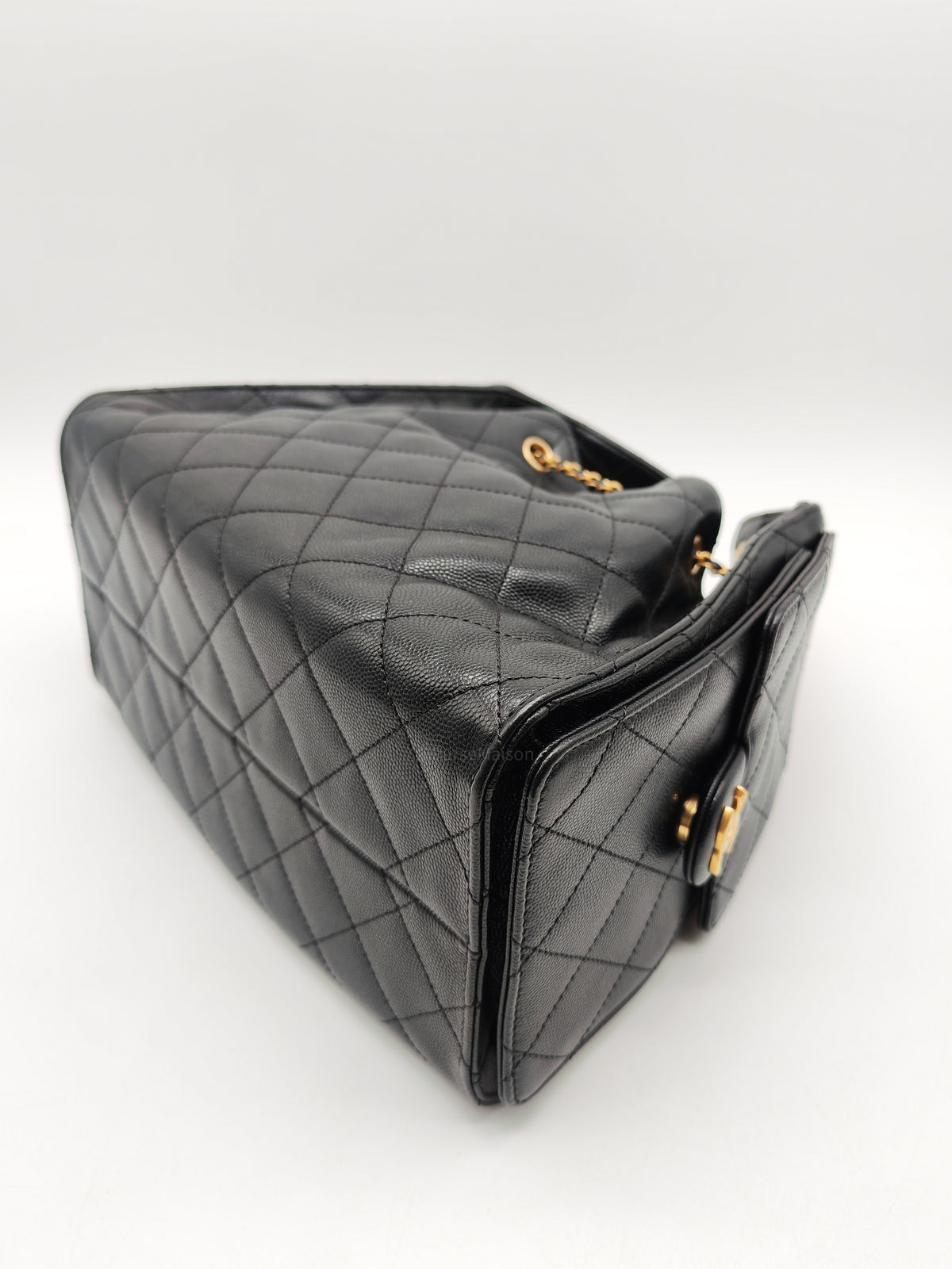 Chanel 25 Hobo Bag Small in Black Caviar Leather Aged Gold Hardware Microchip (A5****40)