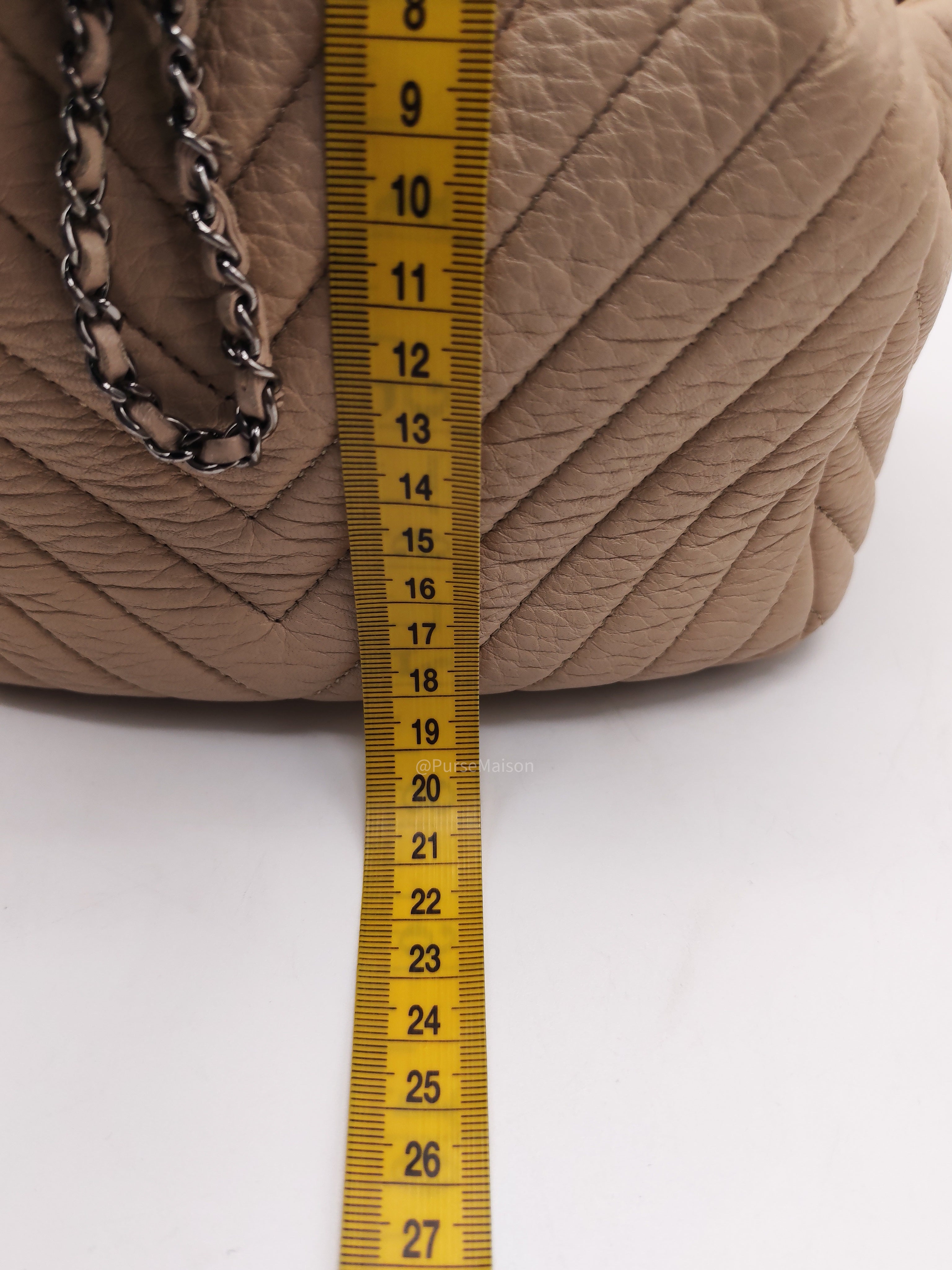 Chanel Chevron Drawstring Bucket Bag in Beige Calfskin Leather and Silver Hardware Series 23