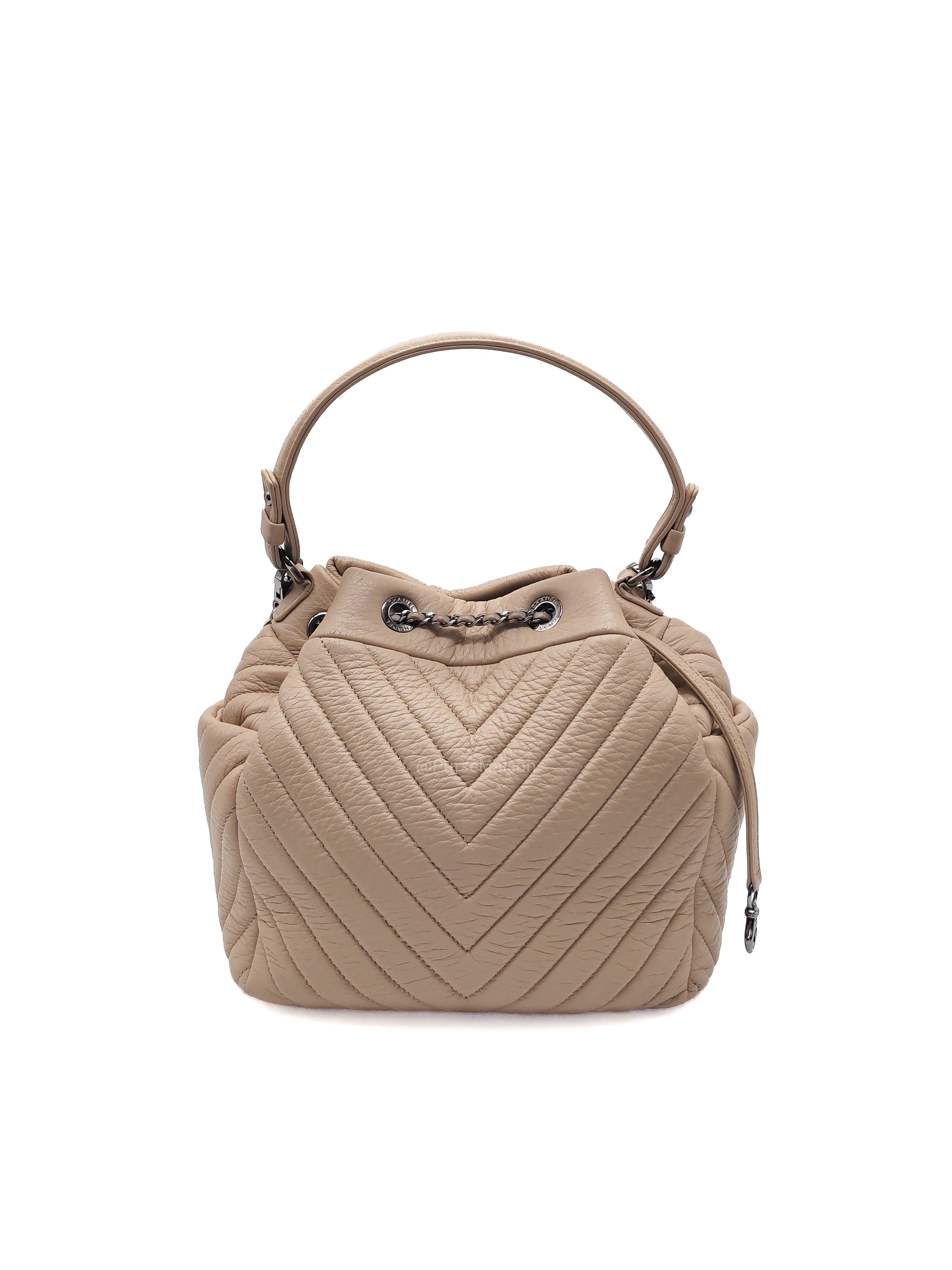 Chanel Chevron Drawstring Bucket Bag in Beige Calfskin Leather and Silver Hardware Series 23
