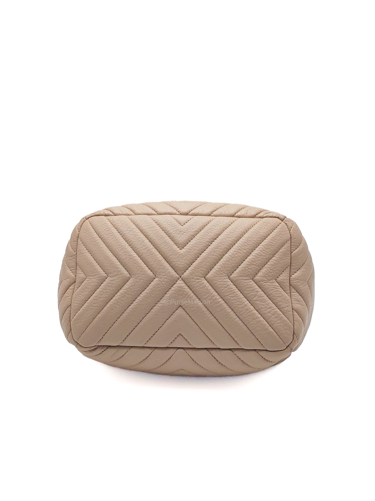 Chanel Chevron Drawstring Bucket Bag in Beige Calfskin Leather and Silver Hardware Series 23