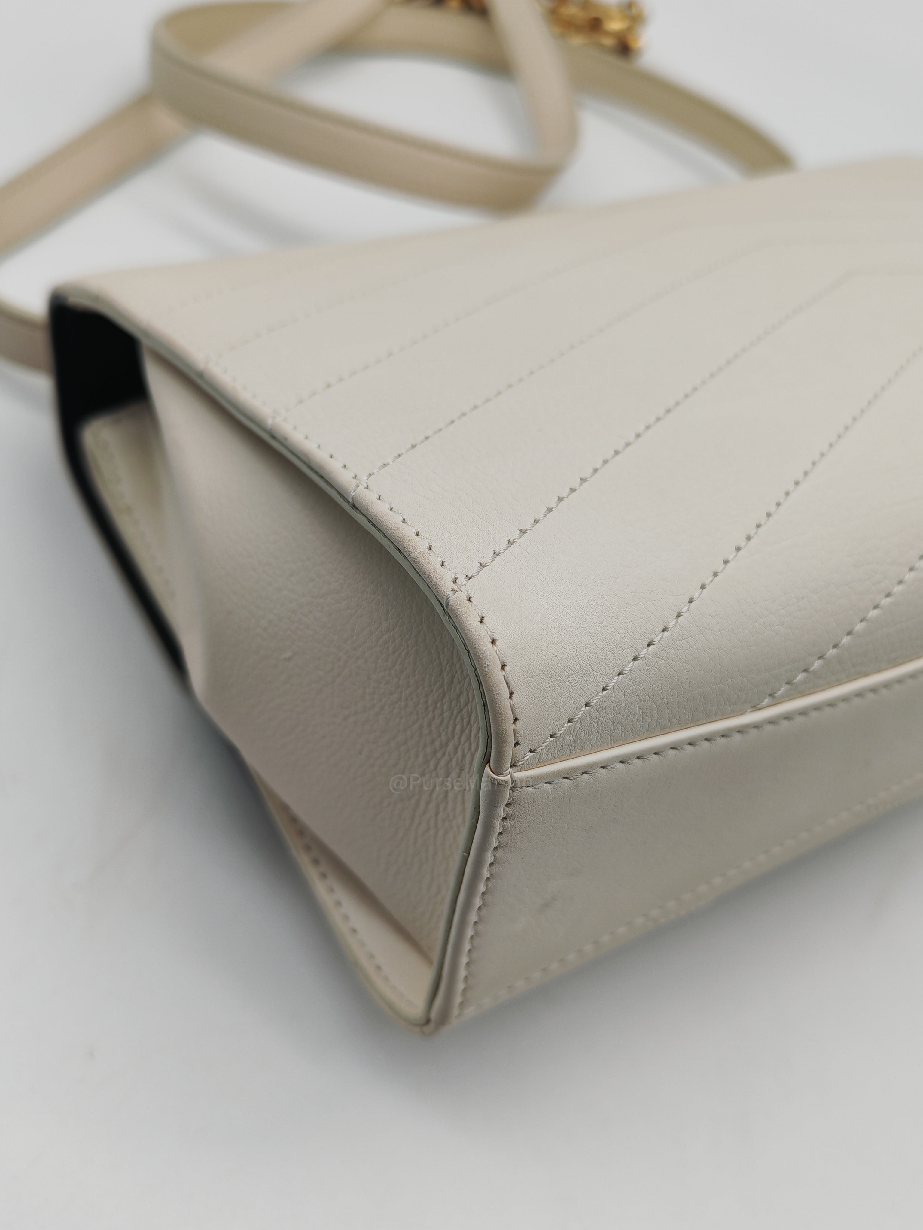 Chanel Envelope Flap Bag in White Chevron Calfskin Leather and Gold Hardware Series 27