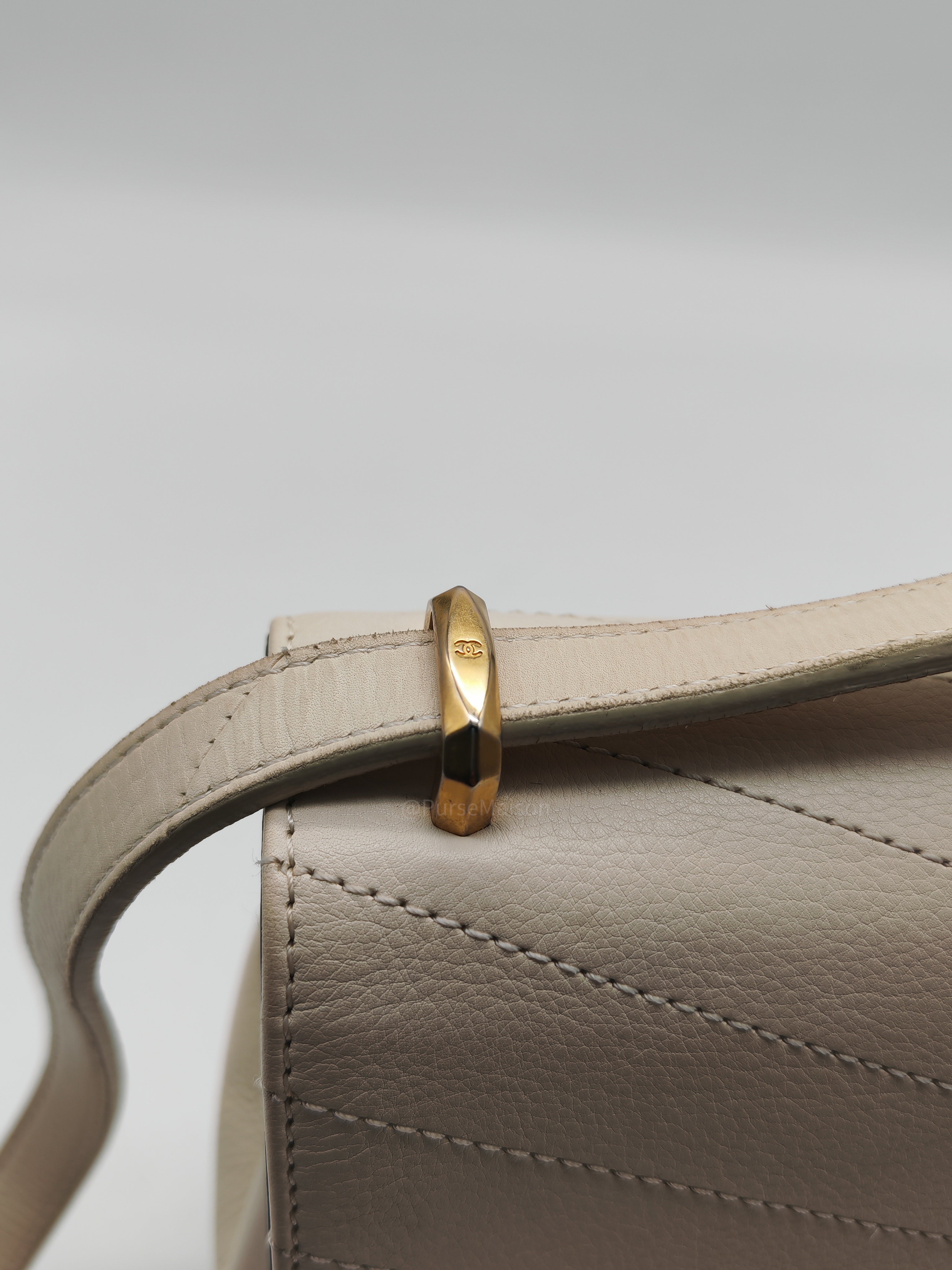 Chanel Envelope Flap Bag in White Chevron Calfskin Leather and Gold Hardware Series 27