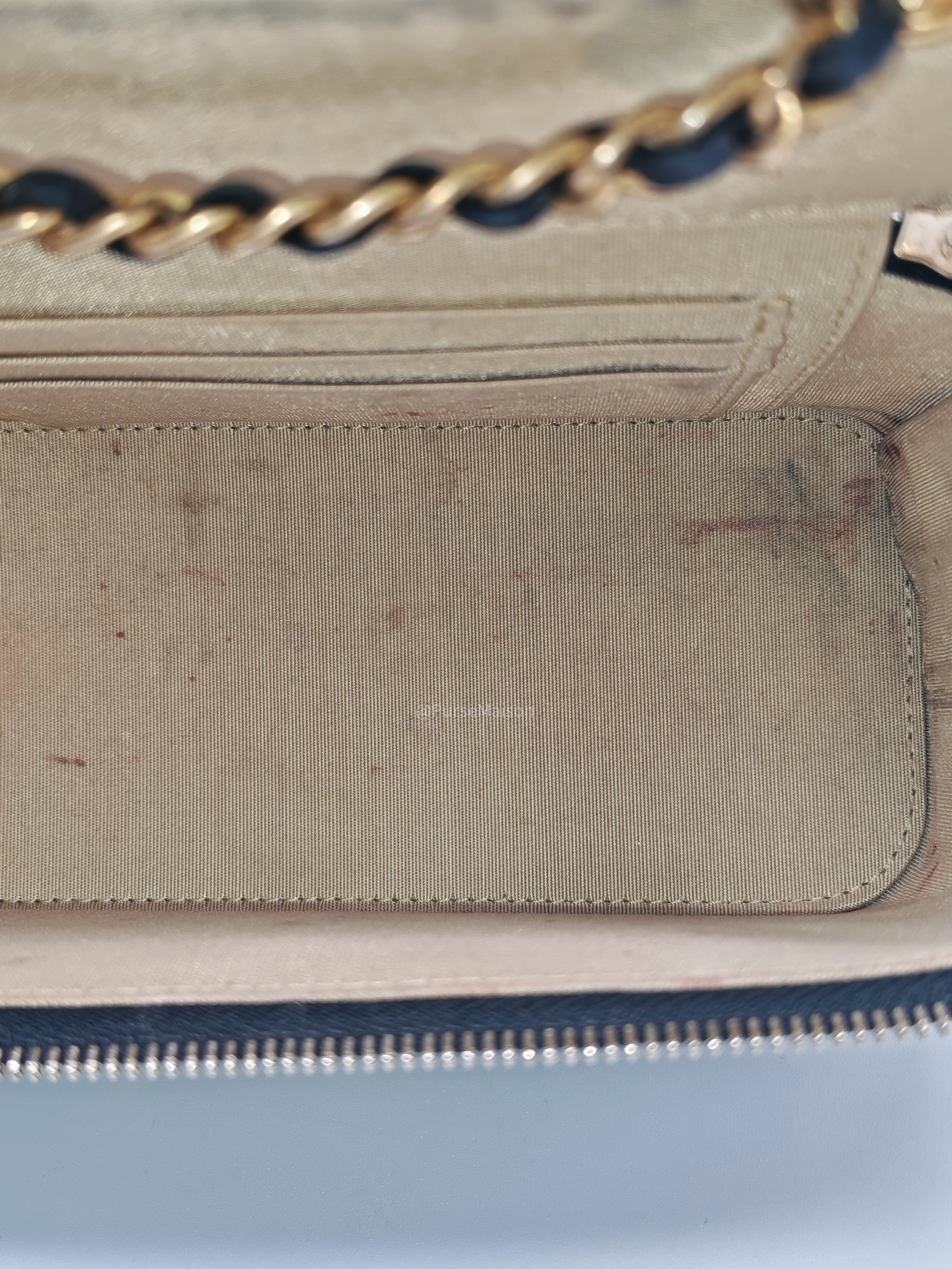 Chanel Pearl Crush Vanity Case Small in Navy Blue Lambskin Leather and Gold Hardware Series 31