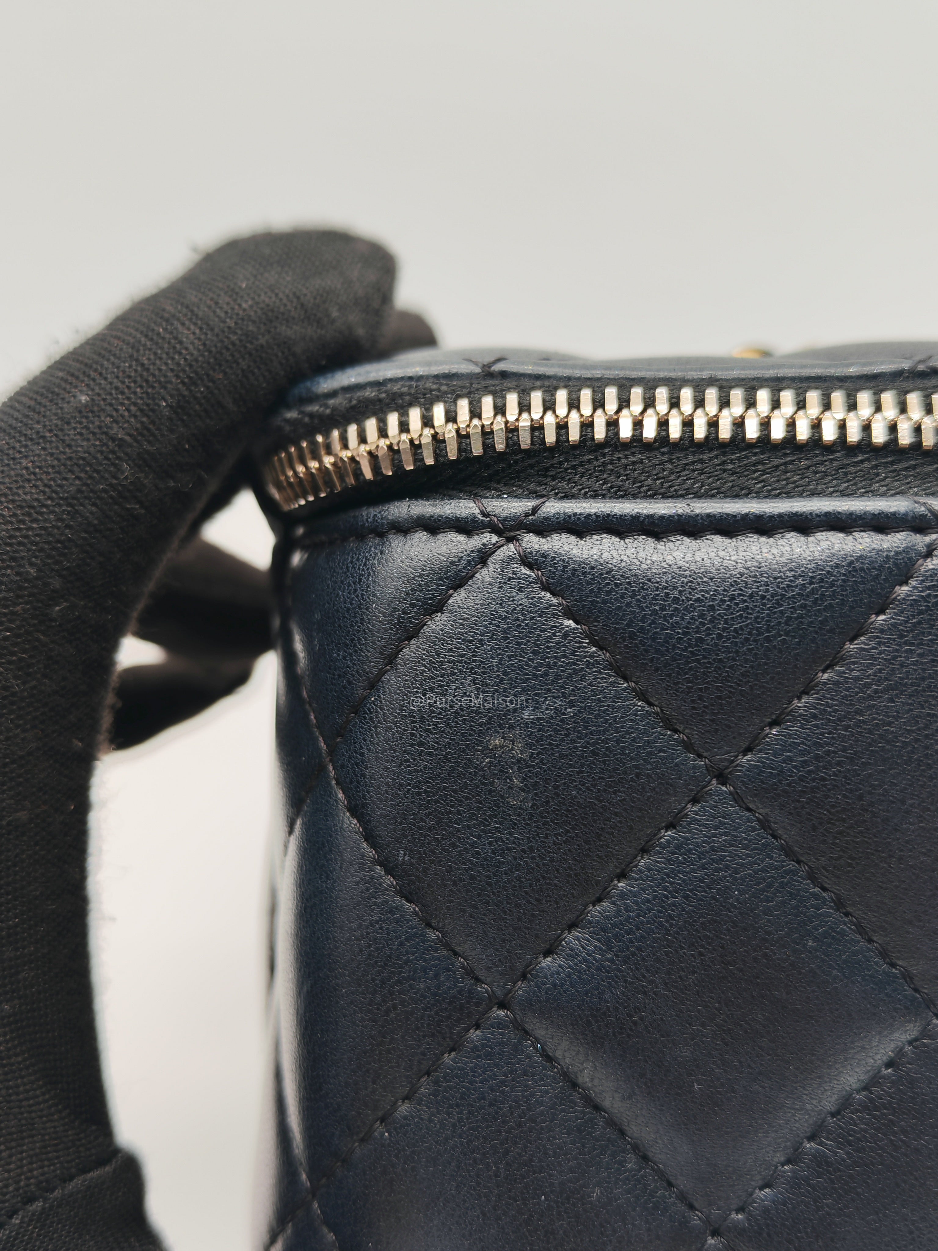 Chanel Pearl Crush Vanity Case Small in Navy Blue Lambskin Leather and Gold Hardware Series 31