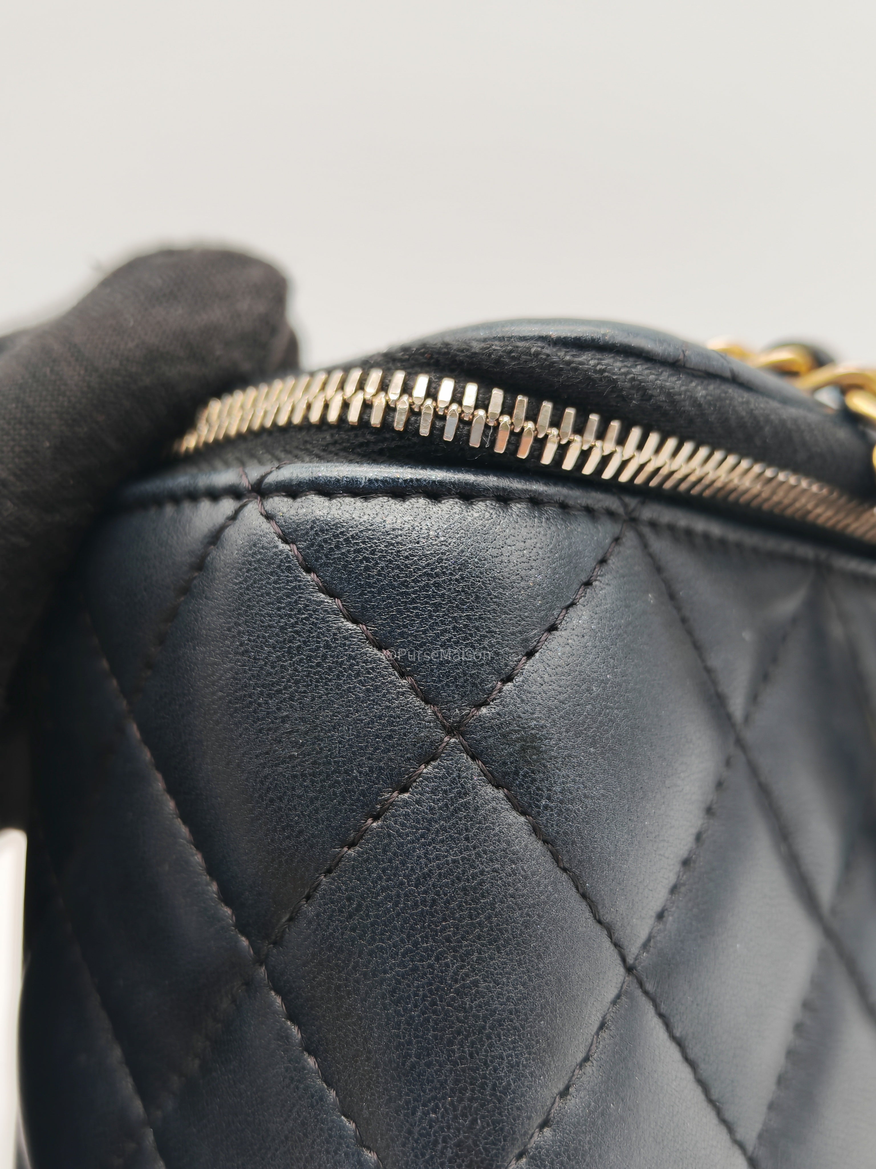 Chanel Pearl Crush Vanity Case Small in Navy Blue Lambskin Leather and Gold Hardware Series 31