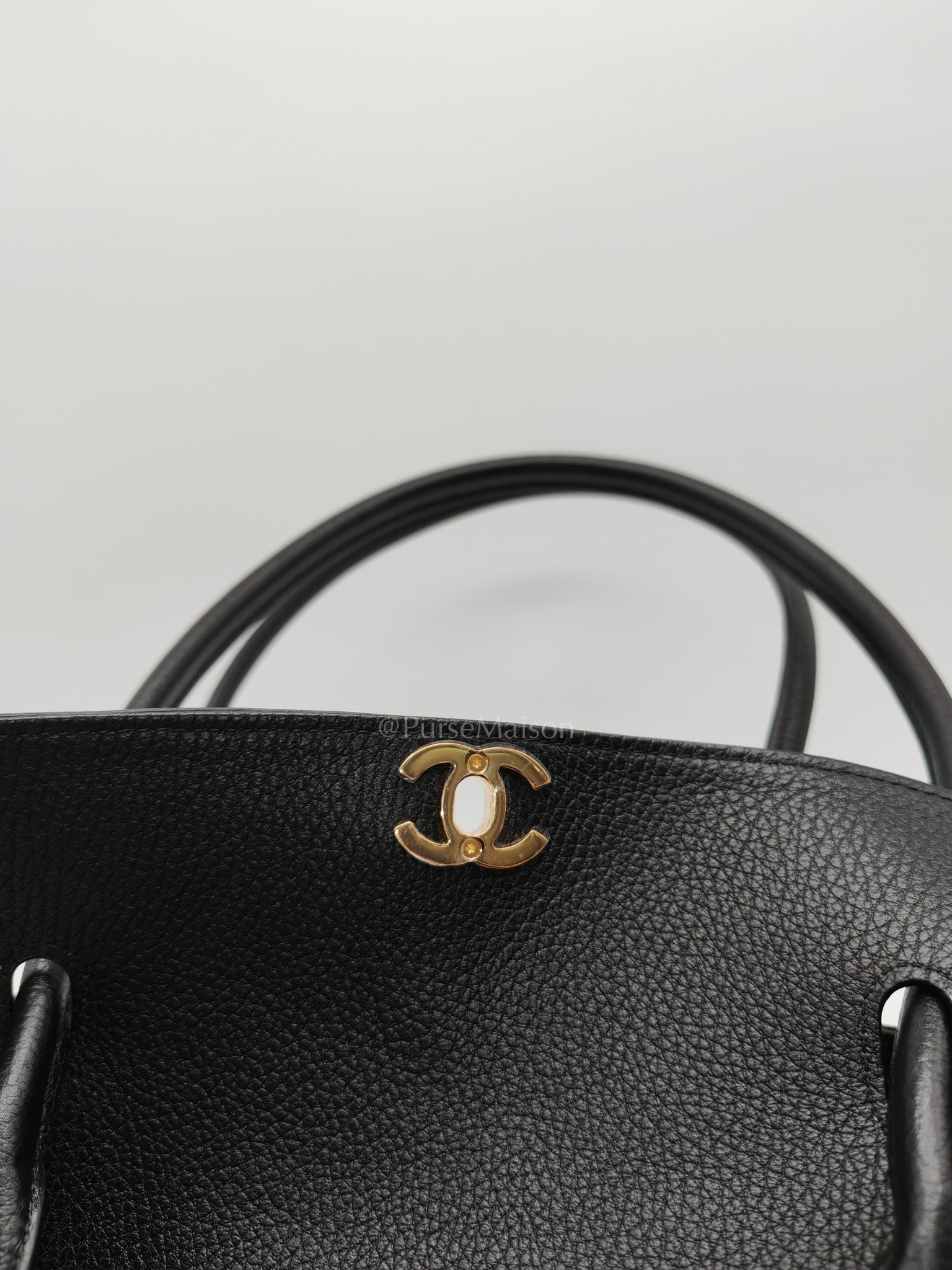 26 Matthieu Blazy Small Tote Bag in Black Grained Calfskin & Gold Hardware Microchip