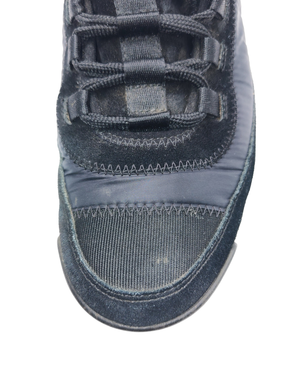 Chanel Velvet Calfskin Mixed Fibers CC Running Sneakers Size 37.5 EU (23.5 cm)