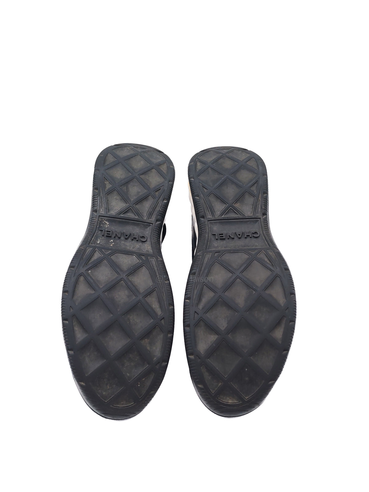 Chanel Velvet Calfskin Mixed Fibers CC Running Sneakers Size 37.5 EU (23.5 cm)