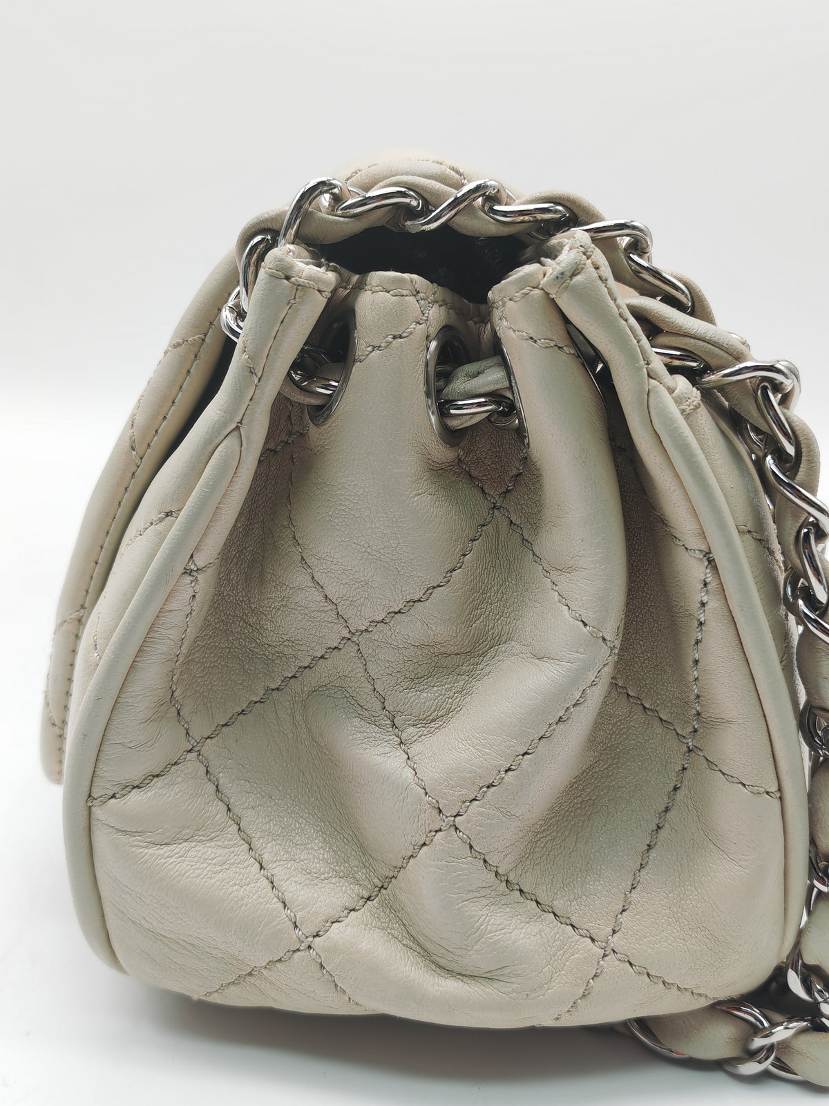 Chanel Vintage Ultimate Stitch 2.55 Reissue Flap Bag in Beige Cream Lambskin Leather Silver Hardware (Series 10)