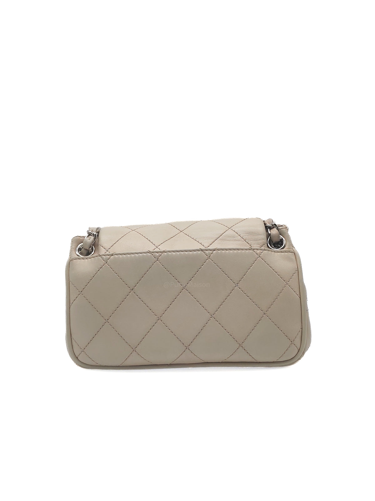 Chanel Vintage Ultimate Stitch 2.55 Reissue Flap Bag in Beige Cream Lambskin Leather Silver Hardware (Series 10)