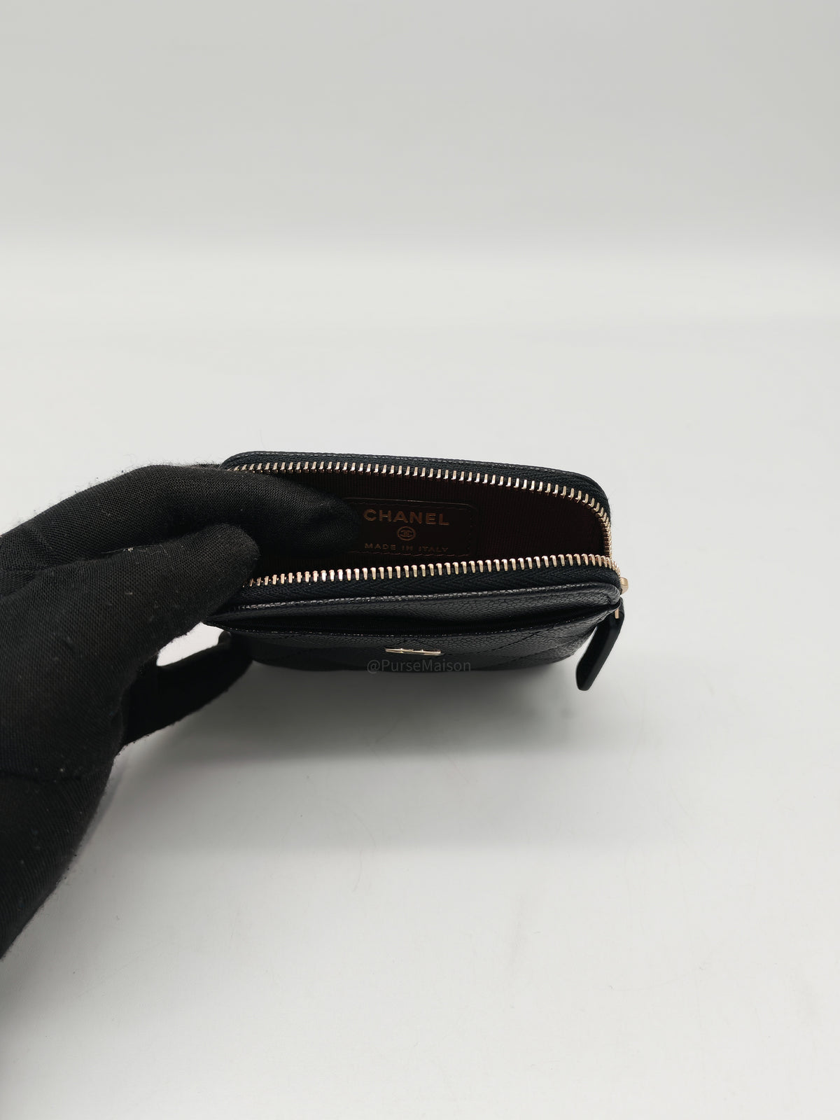 Chanel Zipped Card Holder Medium in Black Caviar Leather Light Gold (Microchip)