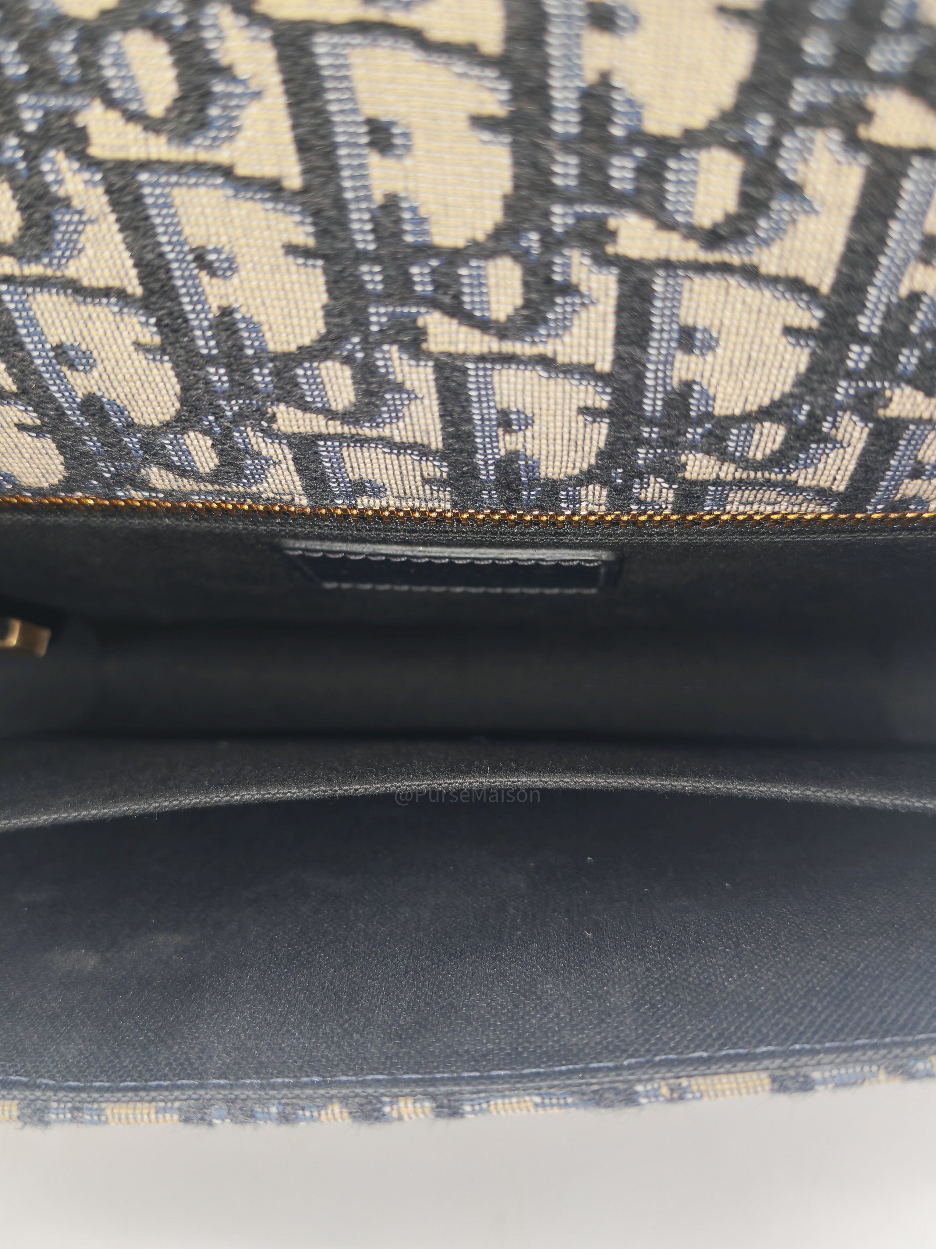 Christian Dior 30 Montaigne Bag in BLue Dior Oblique Jacquard Canvas and Gold Hardware