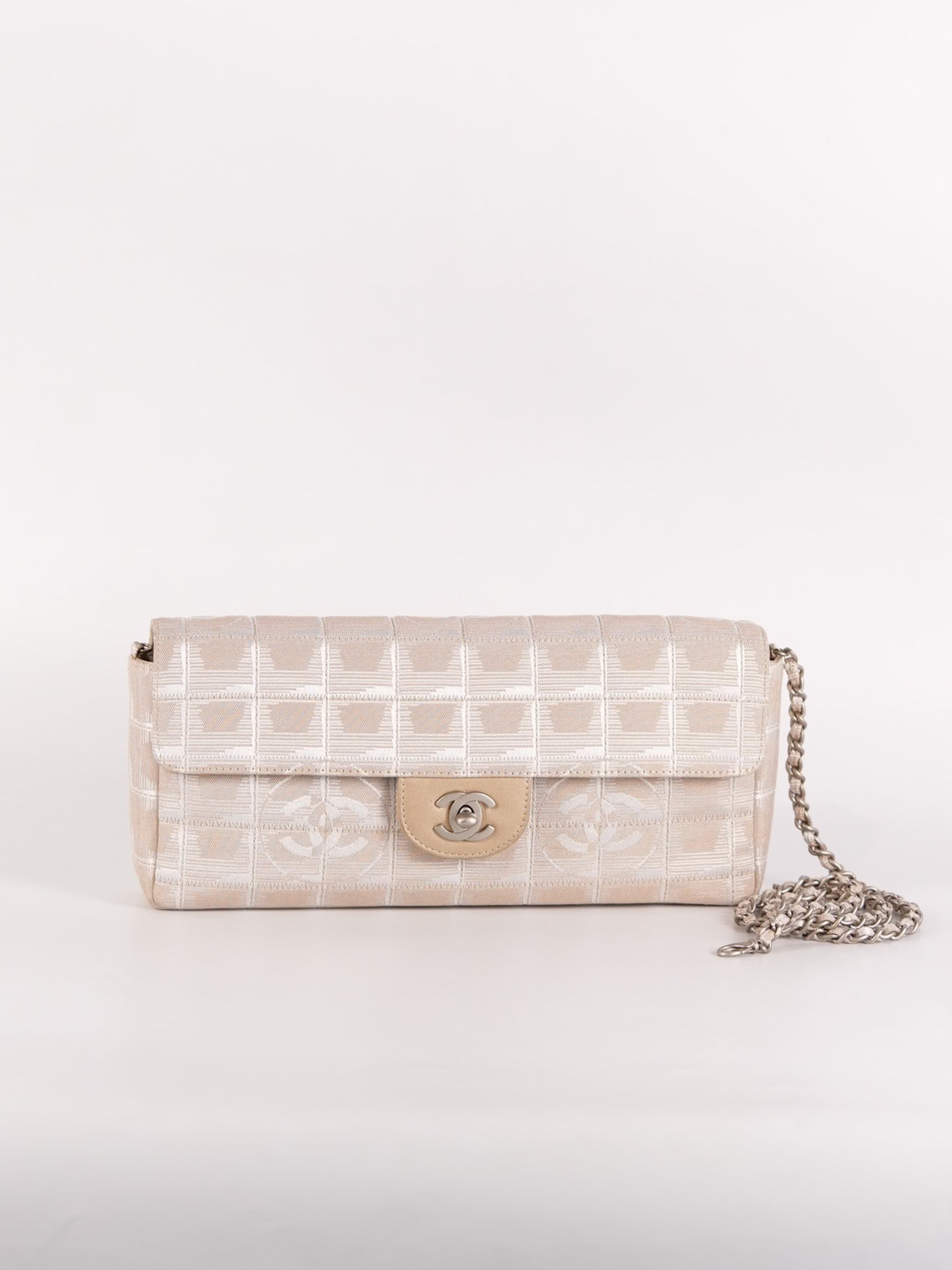 Vintage Travel Line Flap in Beige Canvas and Silver Hardware Shoulder Bag Series 6