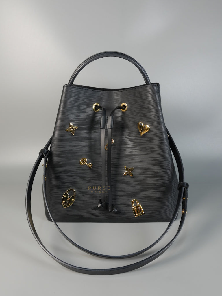 Neo Neo Love Lock Epi Leather Bag (Date Code: SR0159)