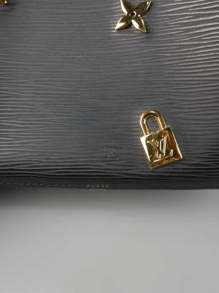 Neo Neo Love Lock Epi Leather Bag (Date Code: SR0159)