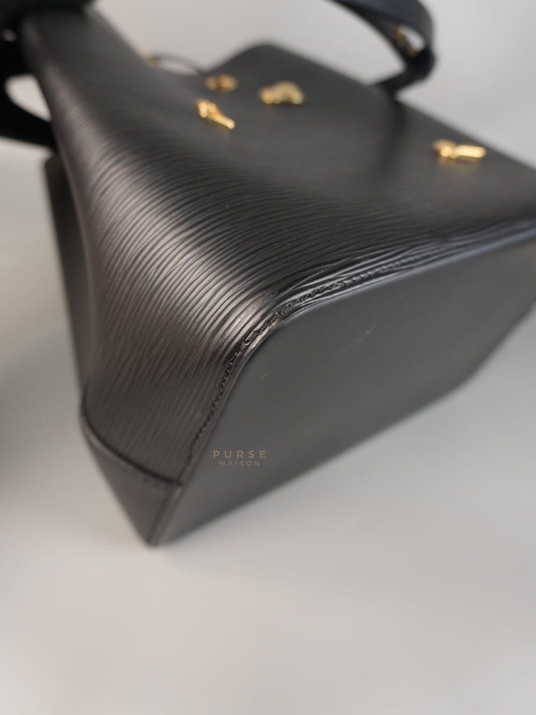 Neo Neo Love Lock Epi Leather Bag (Date Code: SR0159)