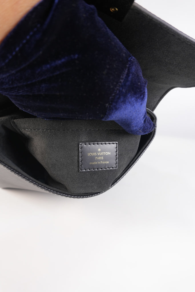 Locky BB in Black Epi Leather and Gold Hardware (Date Code: FL0189) | Purse Maison Luxury Bags Shop