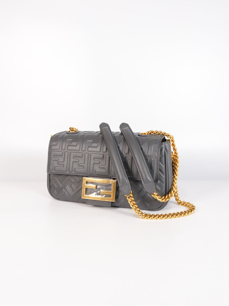 Baguette Small in Chain Midi Nappa Embossed Leather