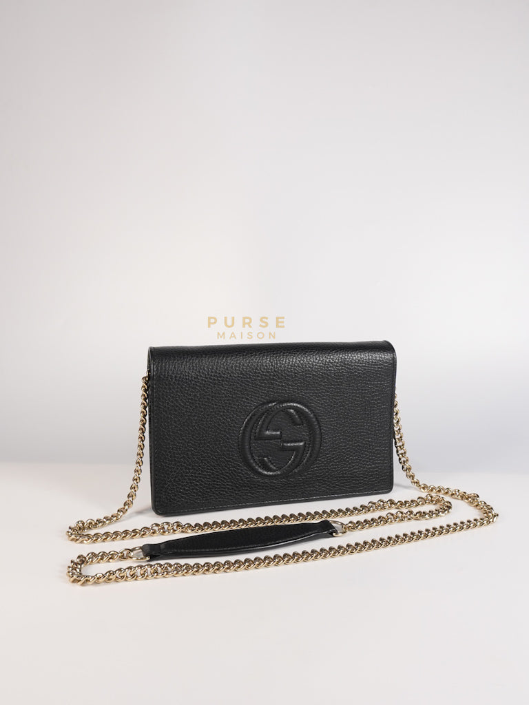Soho Wallet on Chain in Black Calfskin Leather & Gold Hardware
