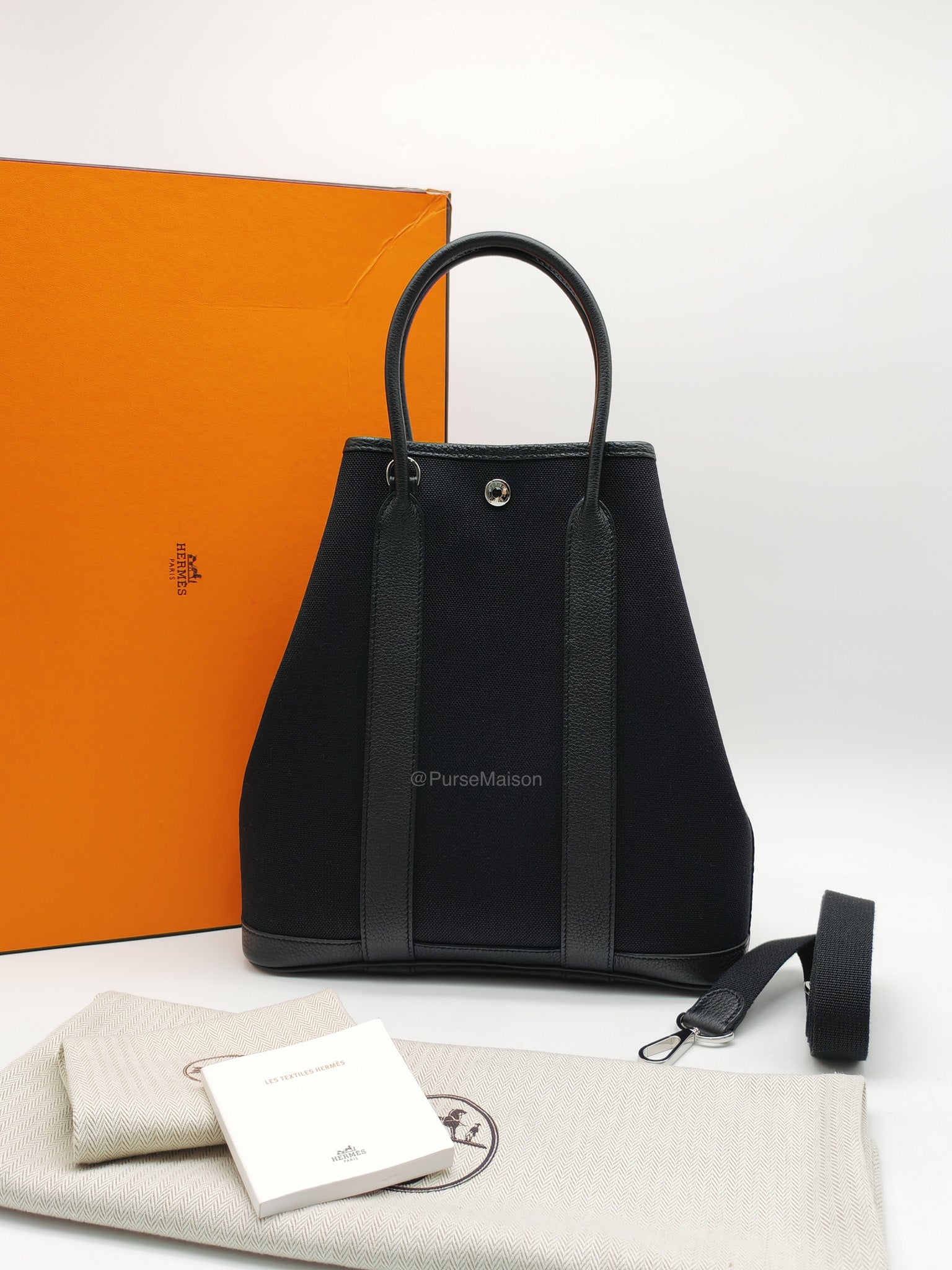 Hermes Garden File 28 Tote Bag in Black Negonda Trim Leather & Canvas Palladium Hardware Stamp U(2022)