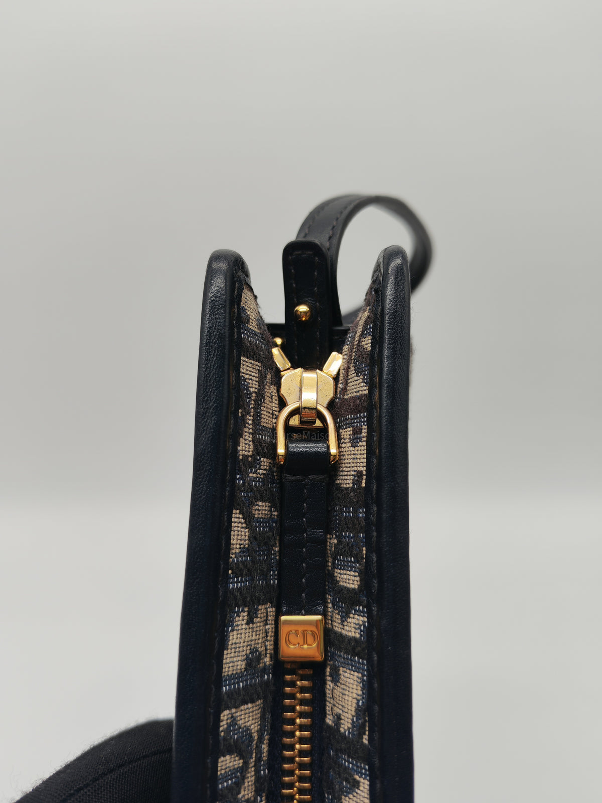 Christian Dior 30 Montaigne Dea Pouch in Blue Dior Oblique Jacquard Canvas and Gold Hardware