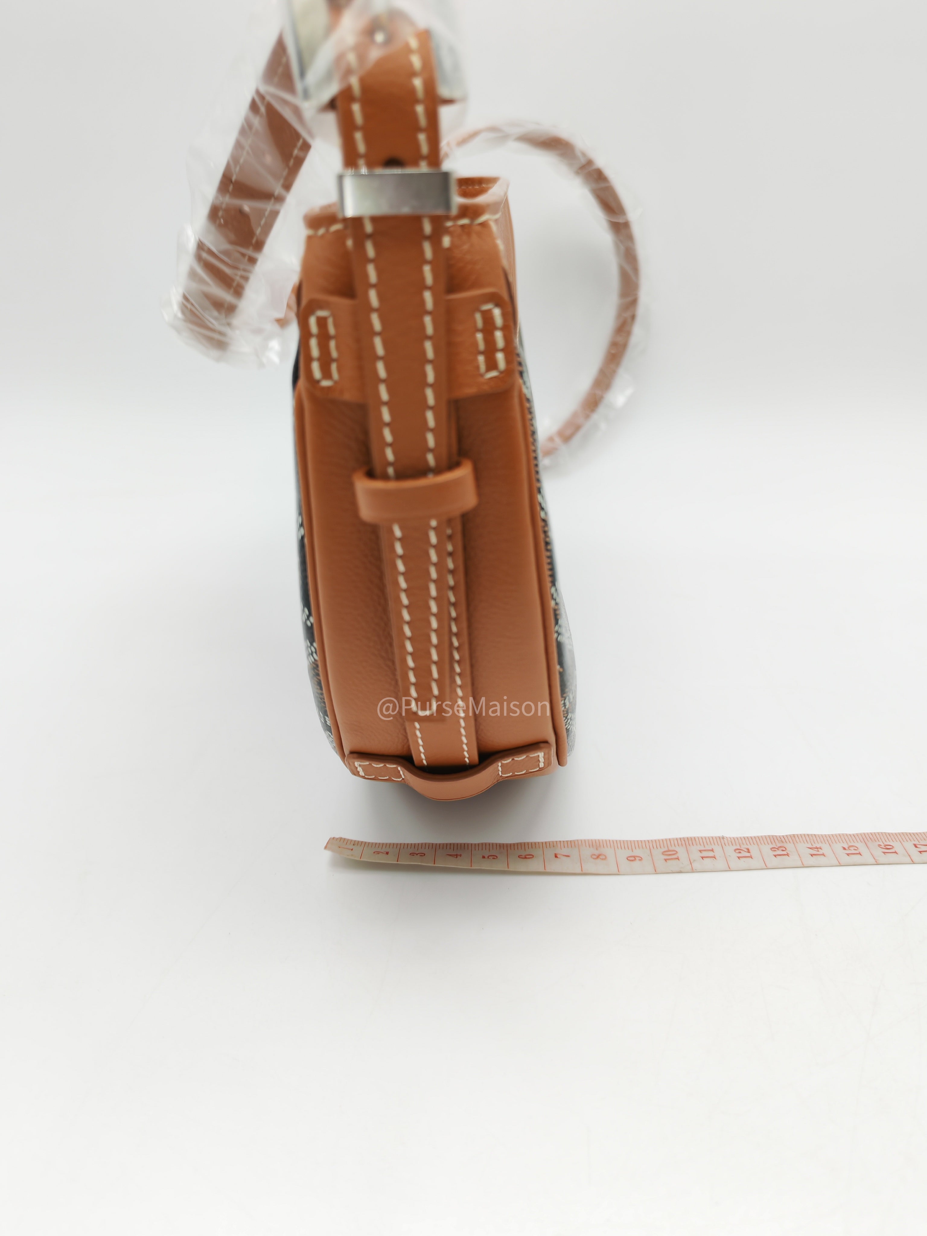 Goyard Hirondelle in Tan Goyardine Canvas Shoulder Bag