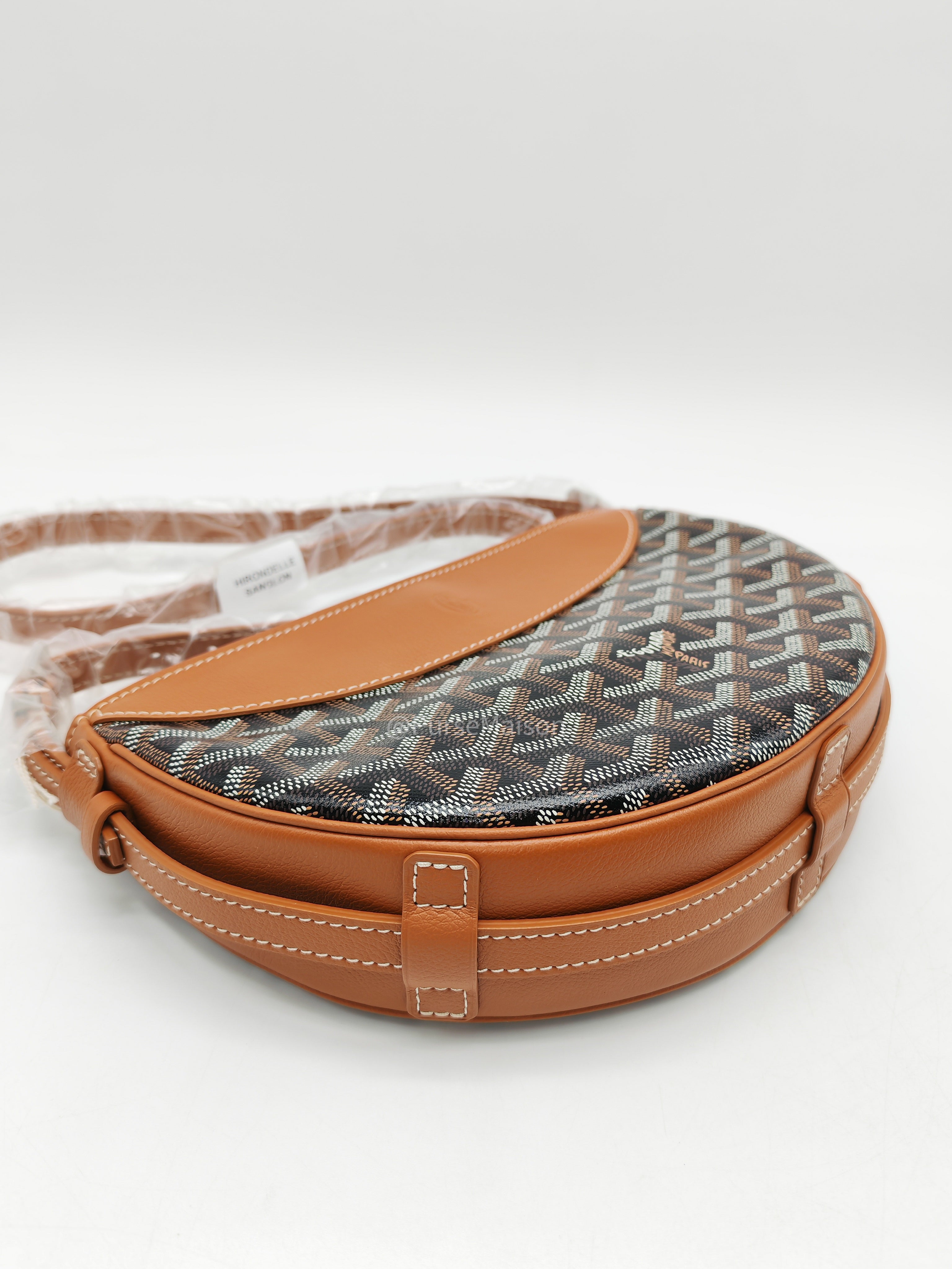 Goyard Hirondelle in Tan Goyardine Canvas Shoulder Bag