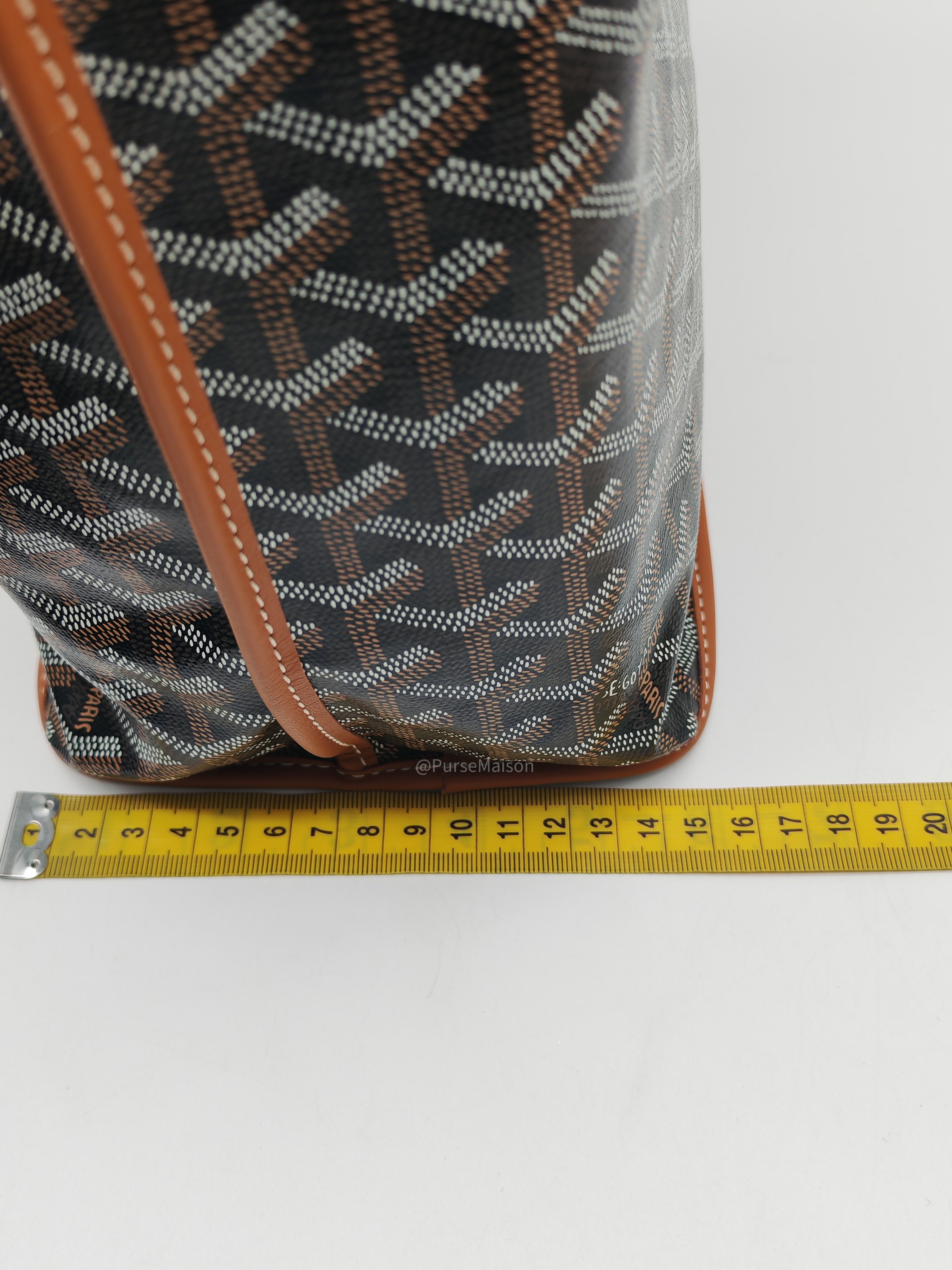 Goyard Sac Anjou Tote Bag PM in Noir Et Naturel/Tan Goyardine Canvas