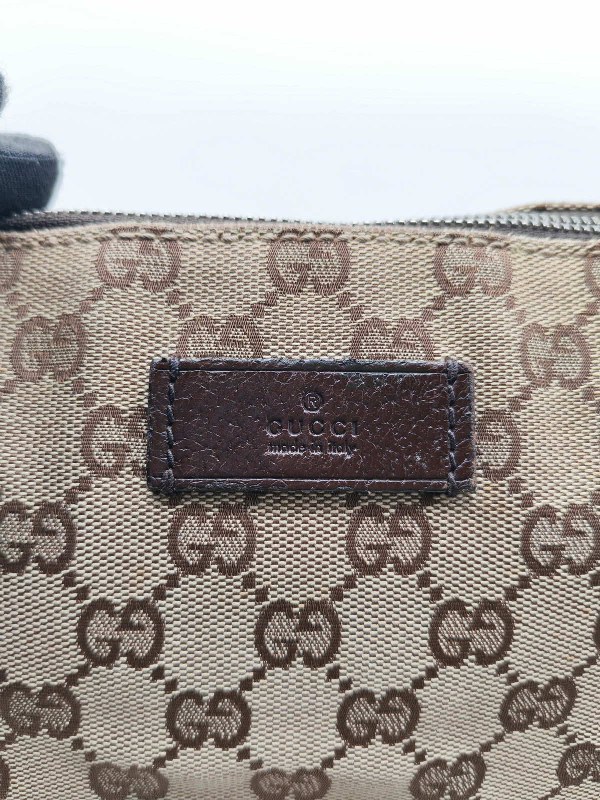 Gucci Zip Messenger Shoulder Bag in Monogram GG Canvas and Silver Hardware