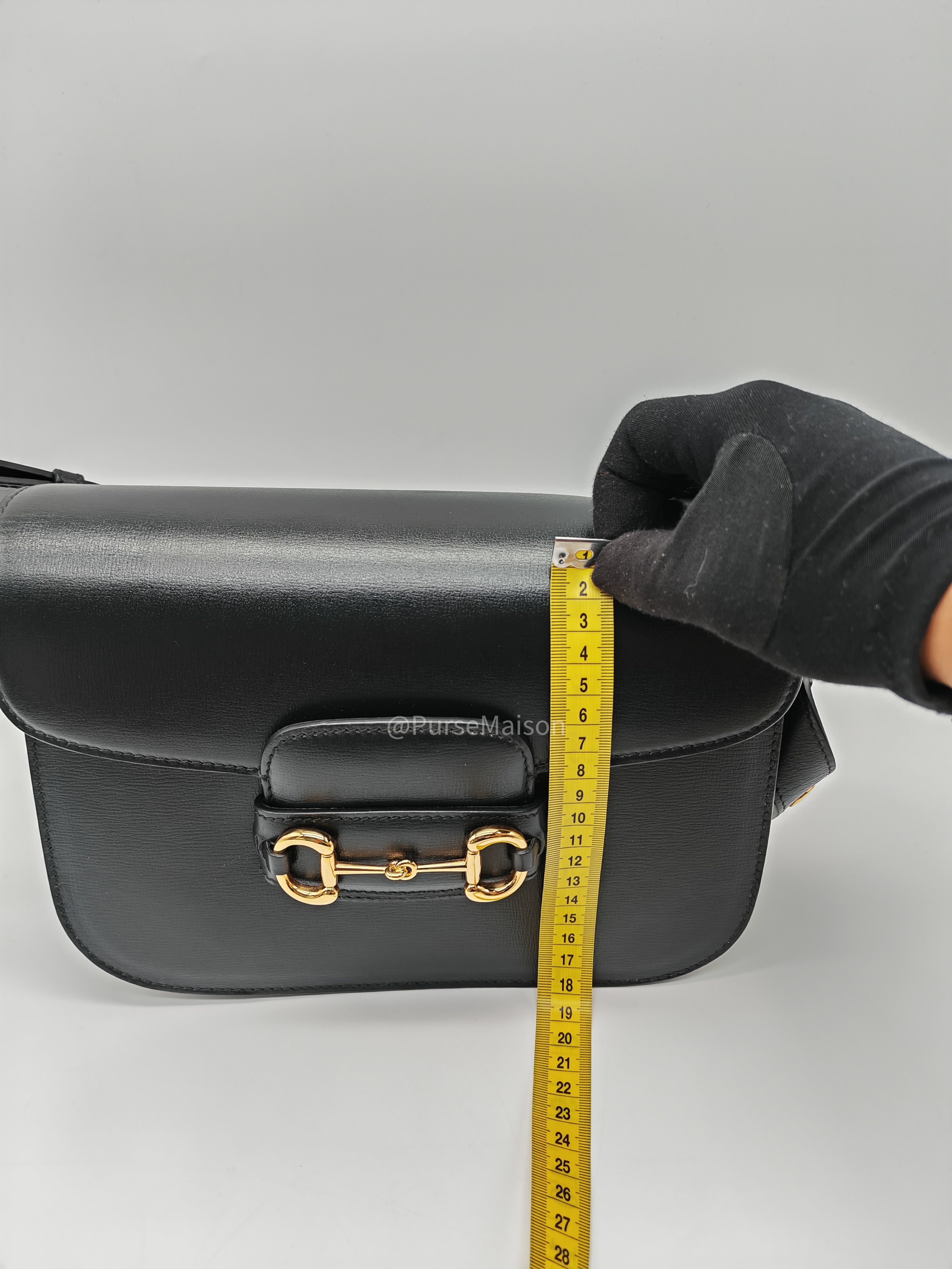 Gucci Horsebit 1955 Shoulder Bag Medium in Black Calfskin Leather