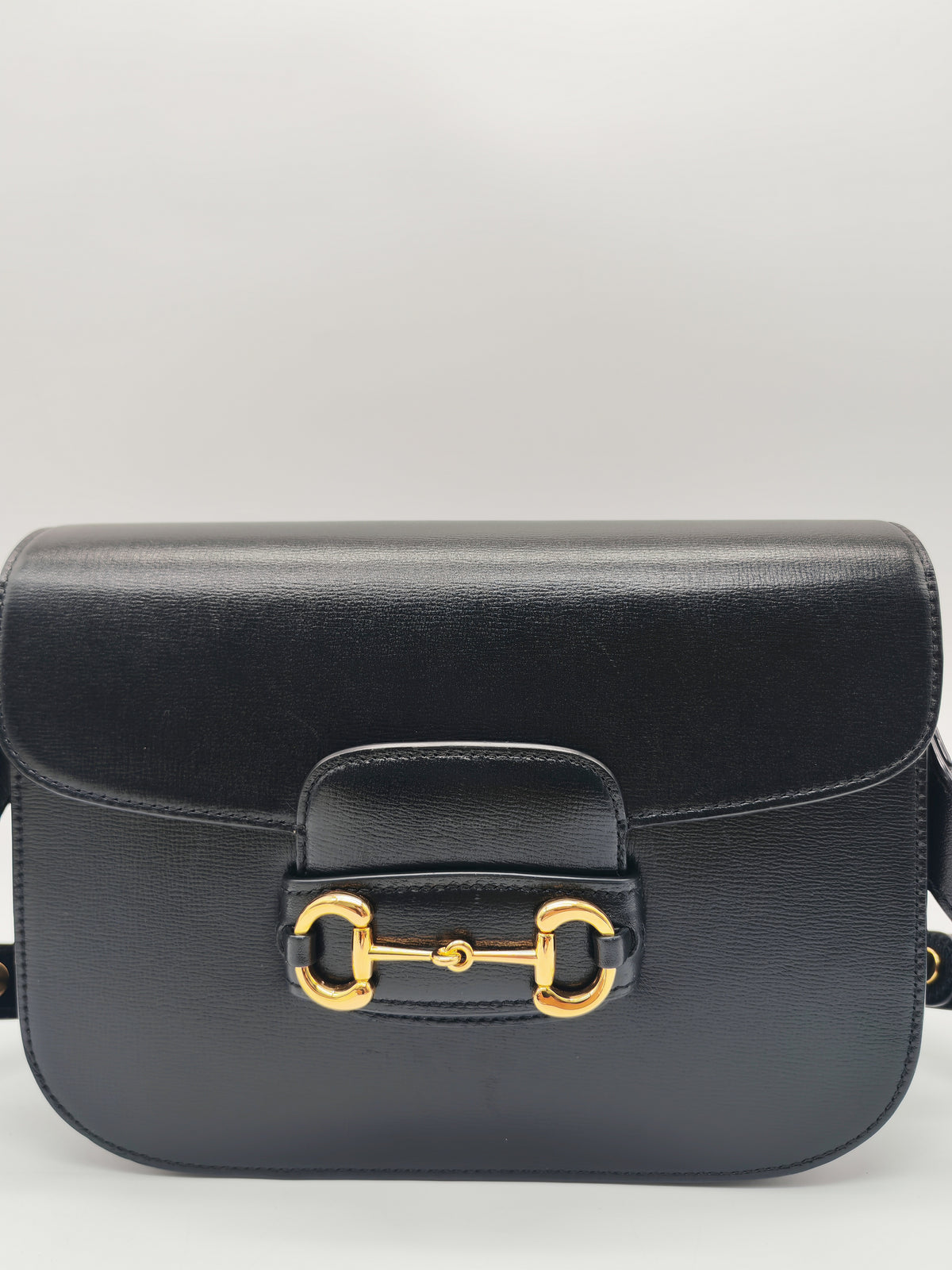 Gucci Horsebit 1955 Shoulder Bag Medium in Black Calfskin Leather