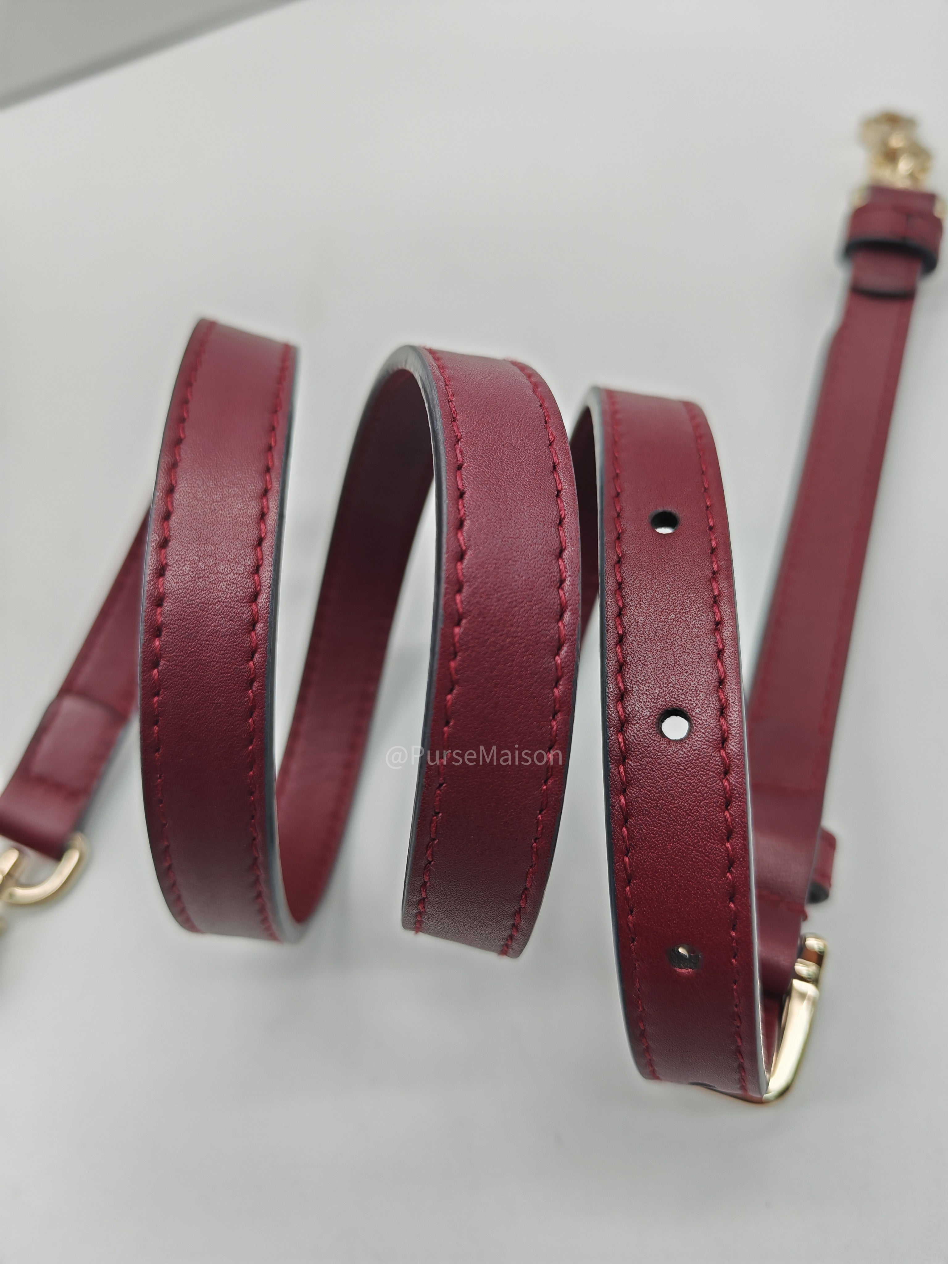 Gucci Horsebit 1955 East West Shoulder Bag in Rosso Ancora Calfskin Leather and Light Gold Hardware