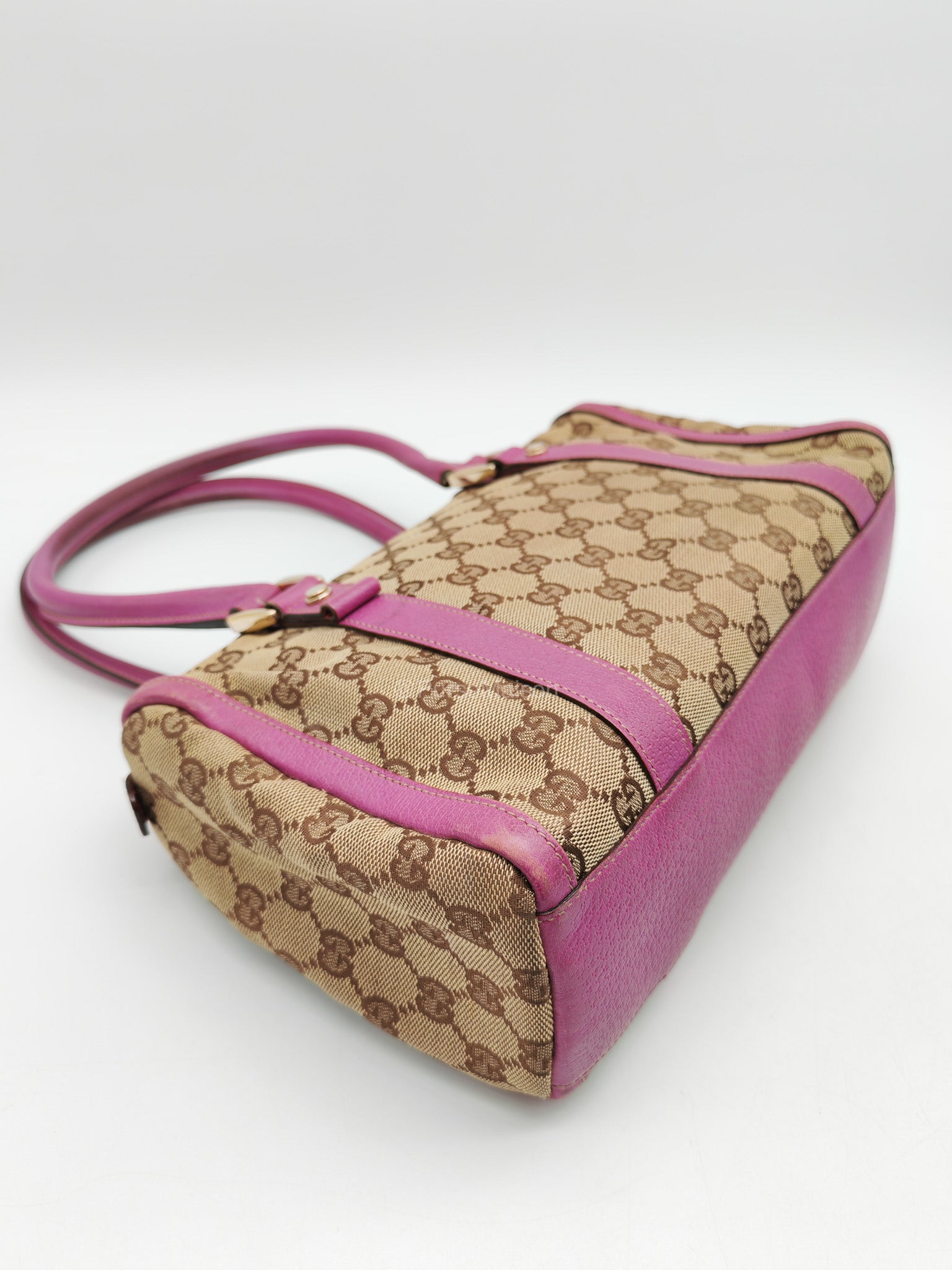 Gucci Abbey Boston Handbag in Pink GG Monogram Canvas and Light Gold Hardware