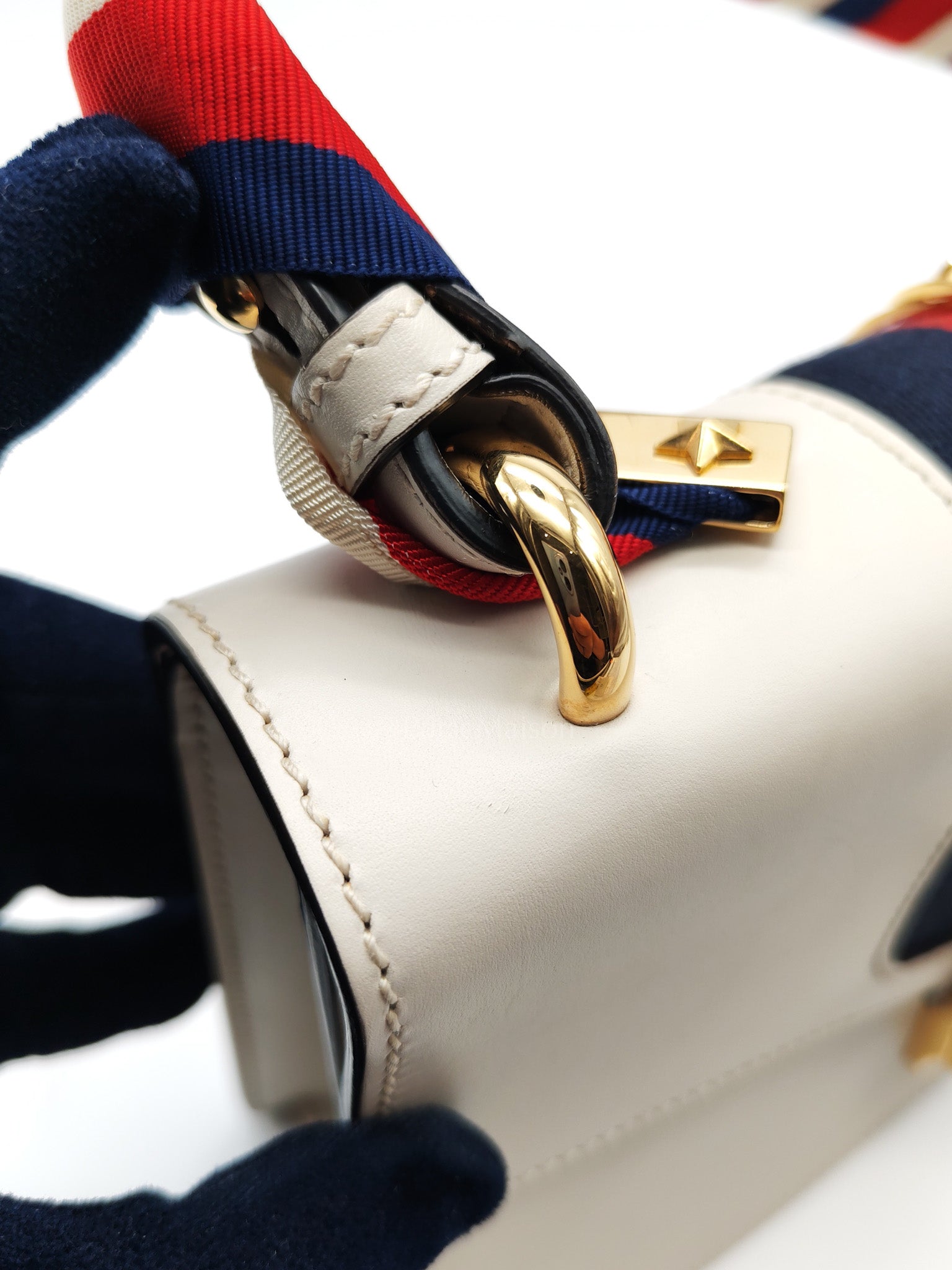 Gucci Sylvie Shoulder Bag in Off White Smooth Calfskin Leather