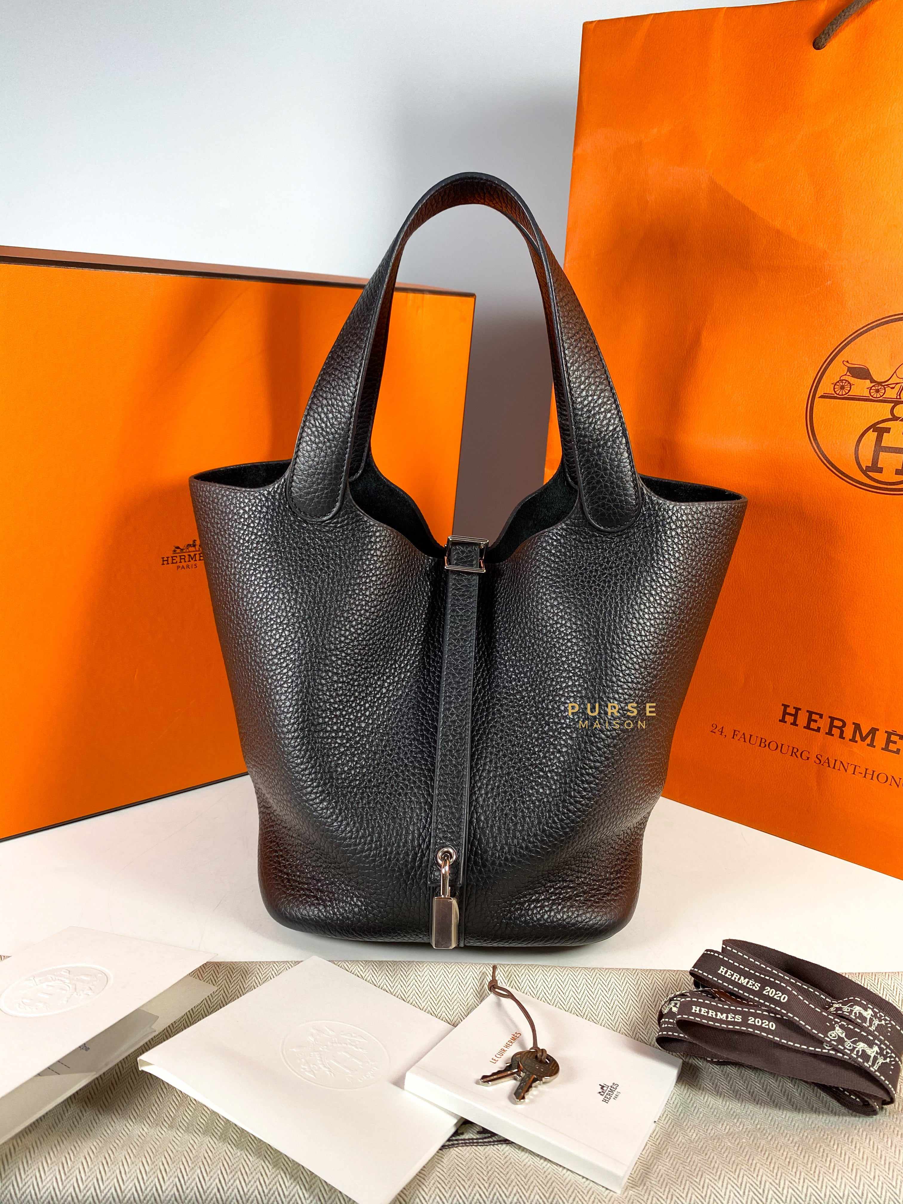 Hermes Picotin Lock 22 Noir (Black) Taurillon Clemence and Silver Hardware Stamp Y (2021)