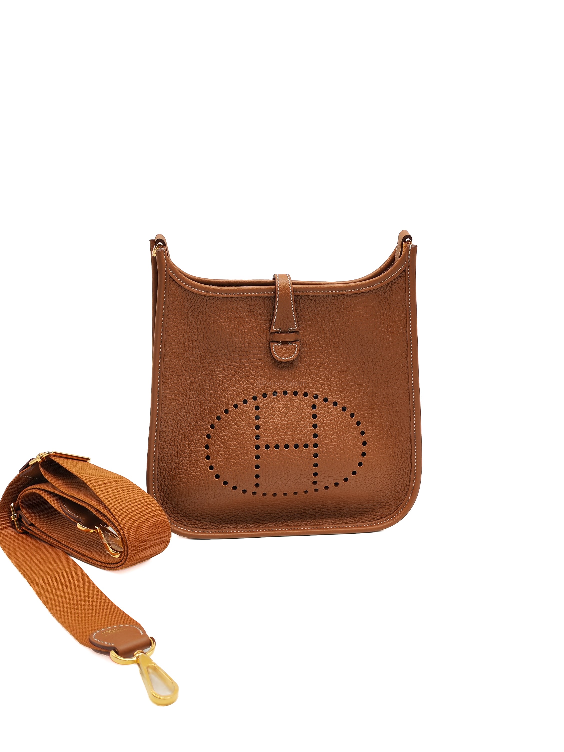 Hermes Evelyne 23 in Gold Taurillon Clemence Leather Gold Hardware Stamp G(2026)