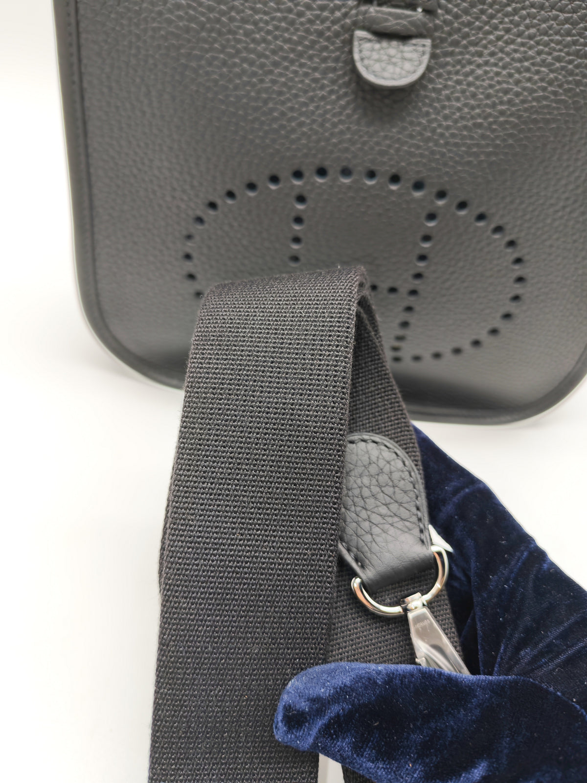 Hermes Evelyne 23 in Black/Noir Taurillon Clemence Leather Palladium Hardware Stamp G(2026)
