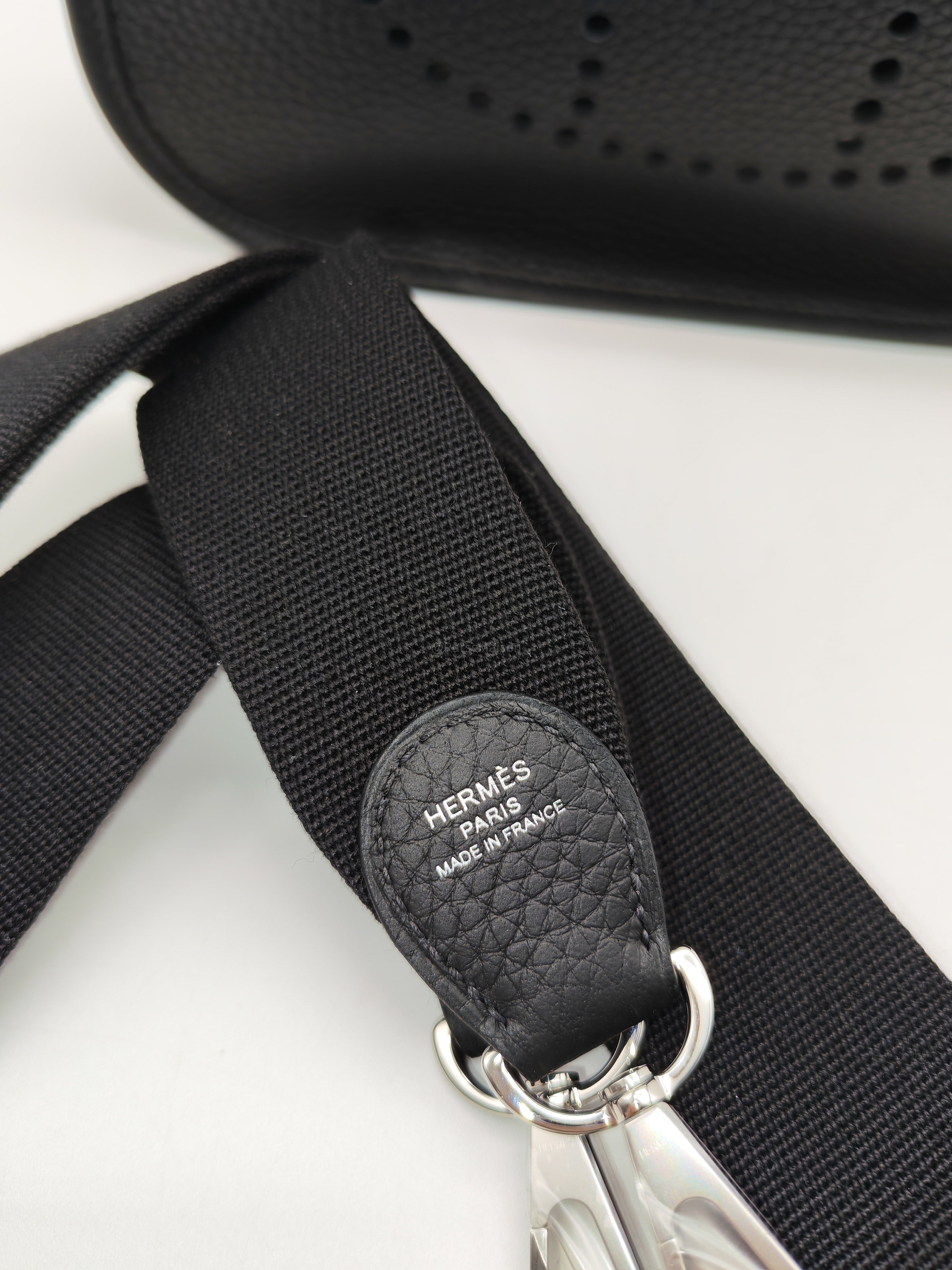 Hermes Evelyne 23 in Black/Noir Taurillon Clemence Leather Palladium Hardware Stamp G(2026)