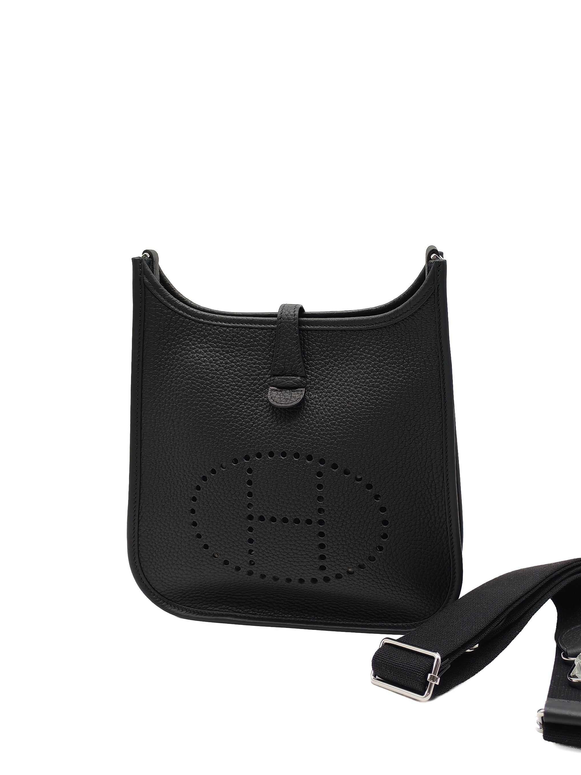 Hermes Evelyne 23 in Black/Noir Taurillon Clemence Leather Palladium Hardware Stamp G(2026)