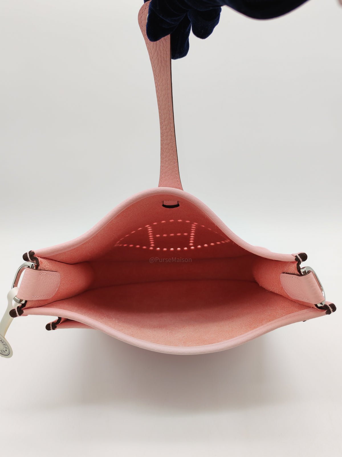 Hermes Evelyne Poche III 23 in Sakura Pink Clemence Leather Palladium Hardware Stamp K (2025)