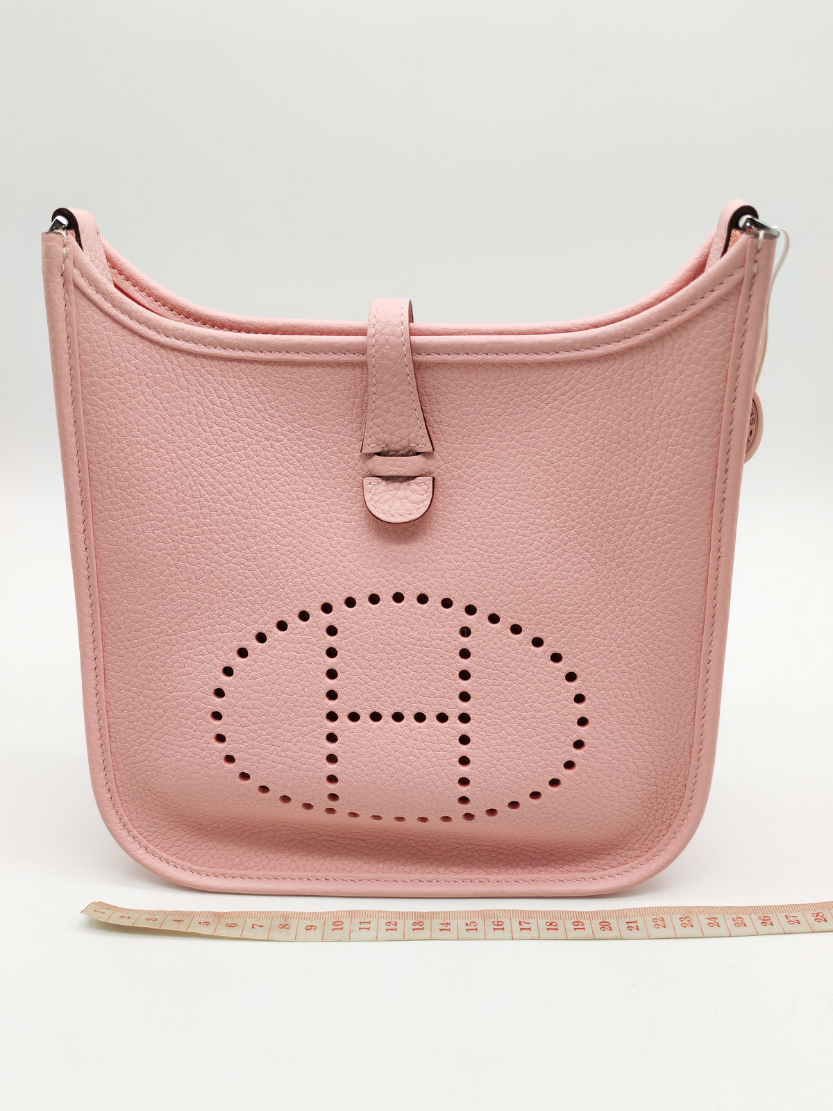 Hermes Evelyne Poche III 23 in Sakura Pink Clemence Leather Palladium Hardware Stamp K (2025)
