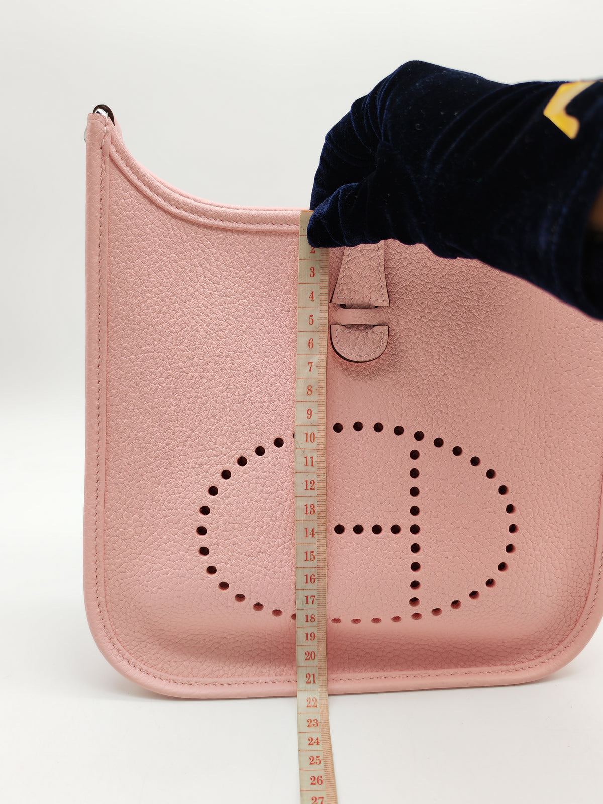 Hermes Evelyne Poche III 23 in Sakura Pink Clemence Leather Palladium Hardware Stamp K (2025)
