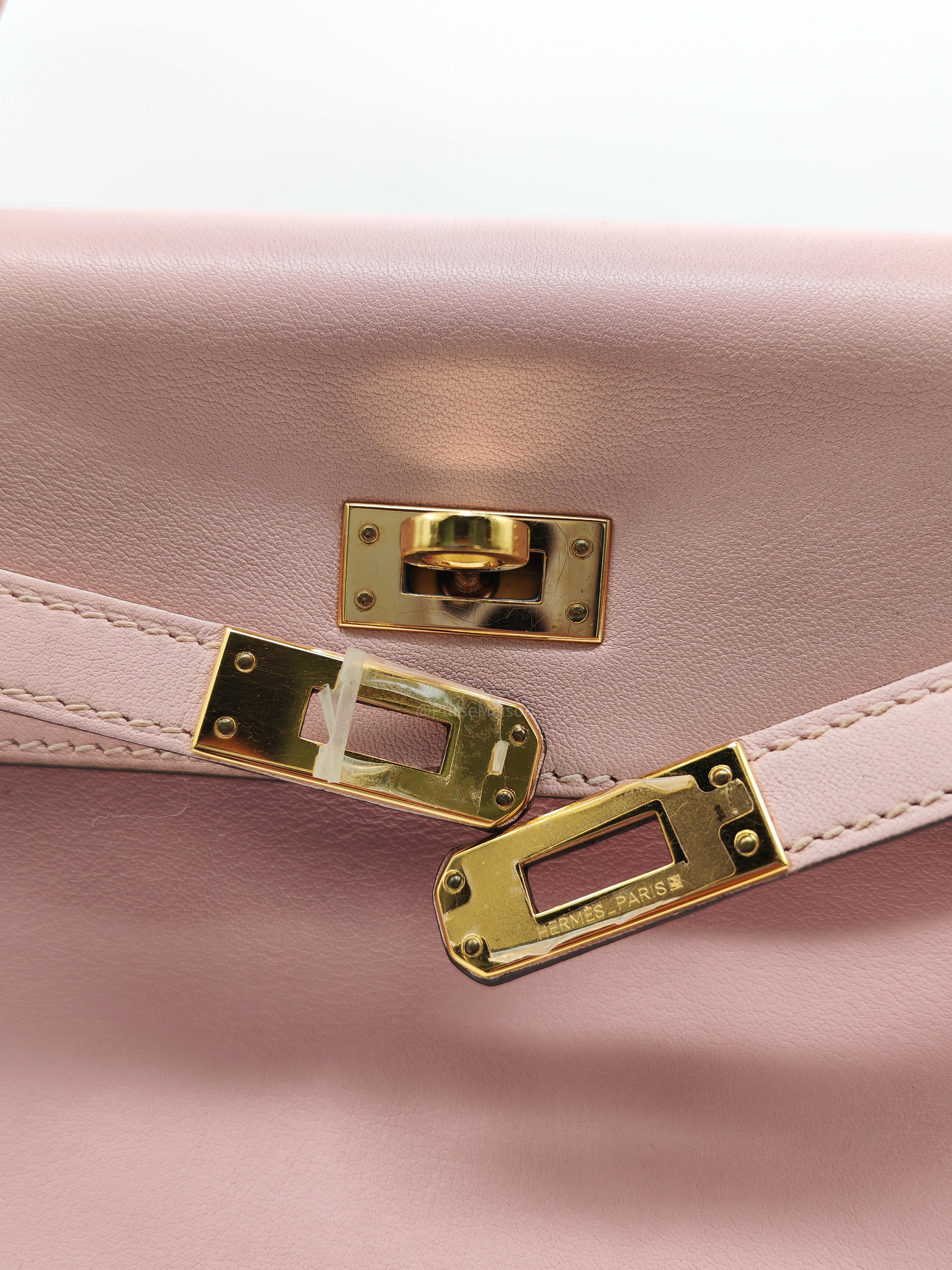 Hermes Kelly 25 Retourne in Rose Sakura Swift Leather and Gold Hardware Stamp T (2015)