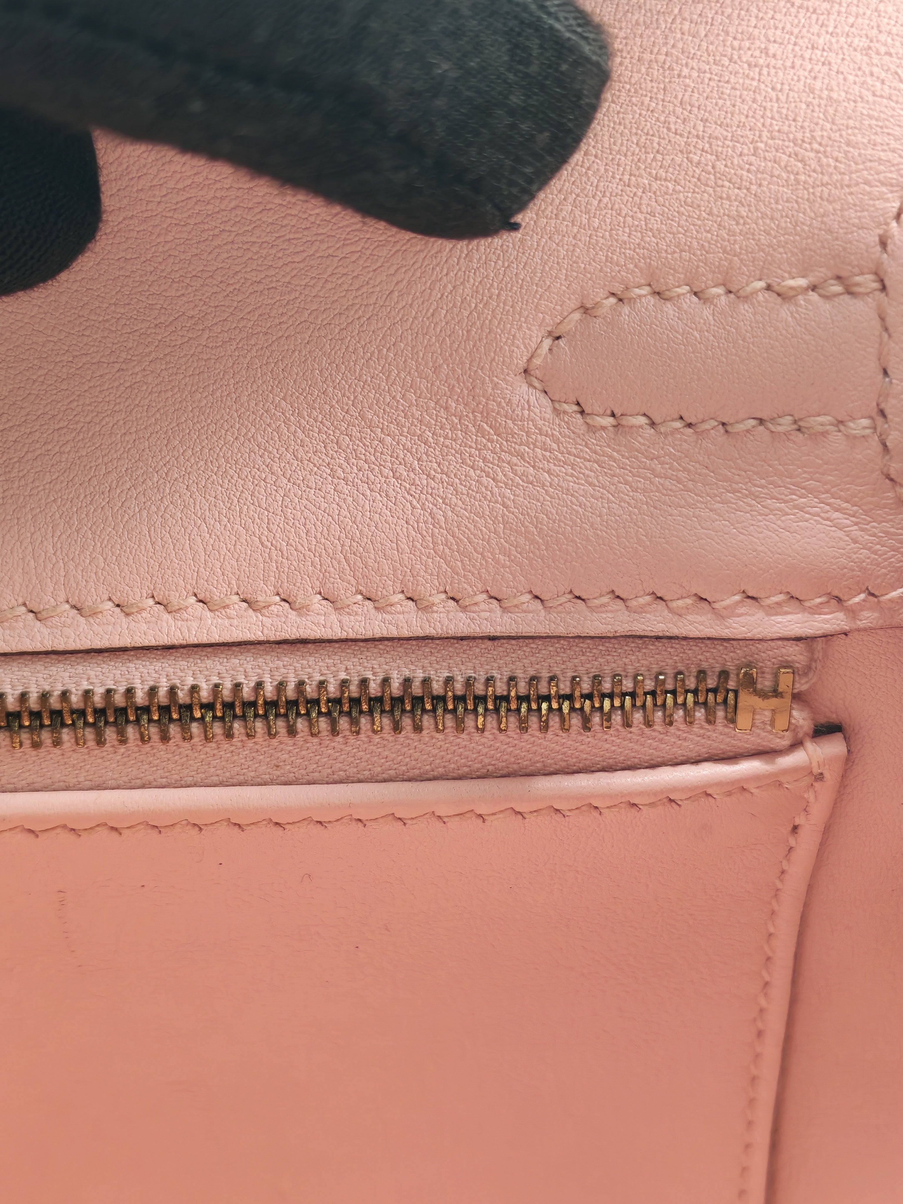 Hermes Kelly 25 Retourne in Rose Sakura Swift Leather and Gold Hardware Stamp T (2015)