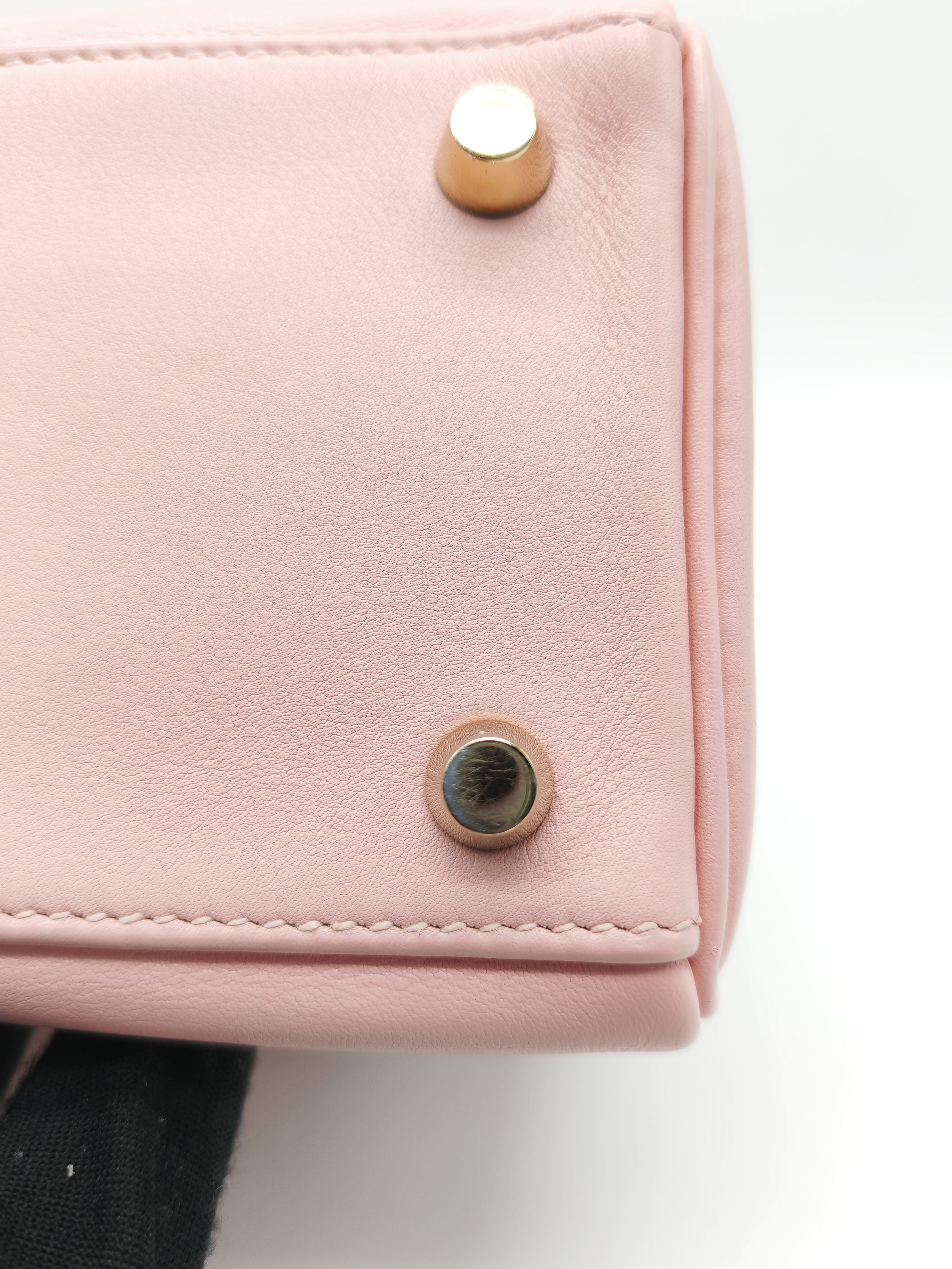 Hermes Kelly 25 Retourne in Rose Sakura Swift Leather and Gold Hardware Stamp T (2015)
