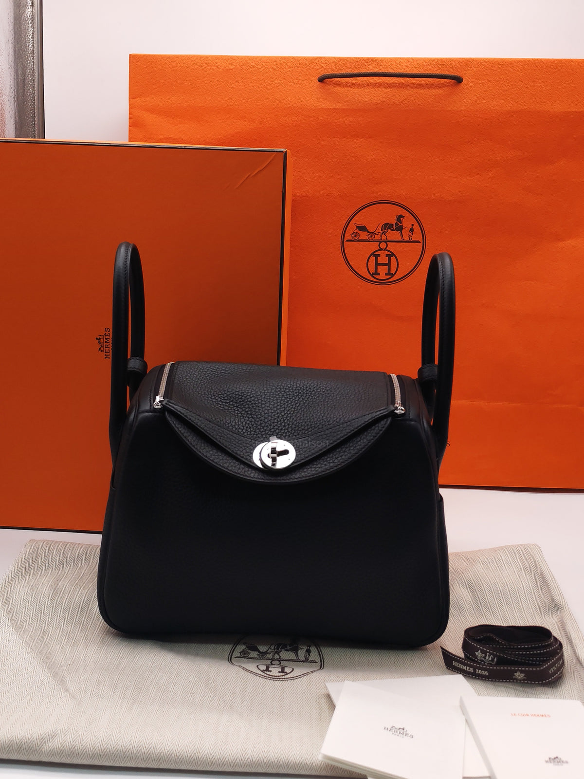 Hermes Lindy 26 in Noir Clemence Leather Palladium Hardware Stamp G (2026)