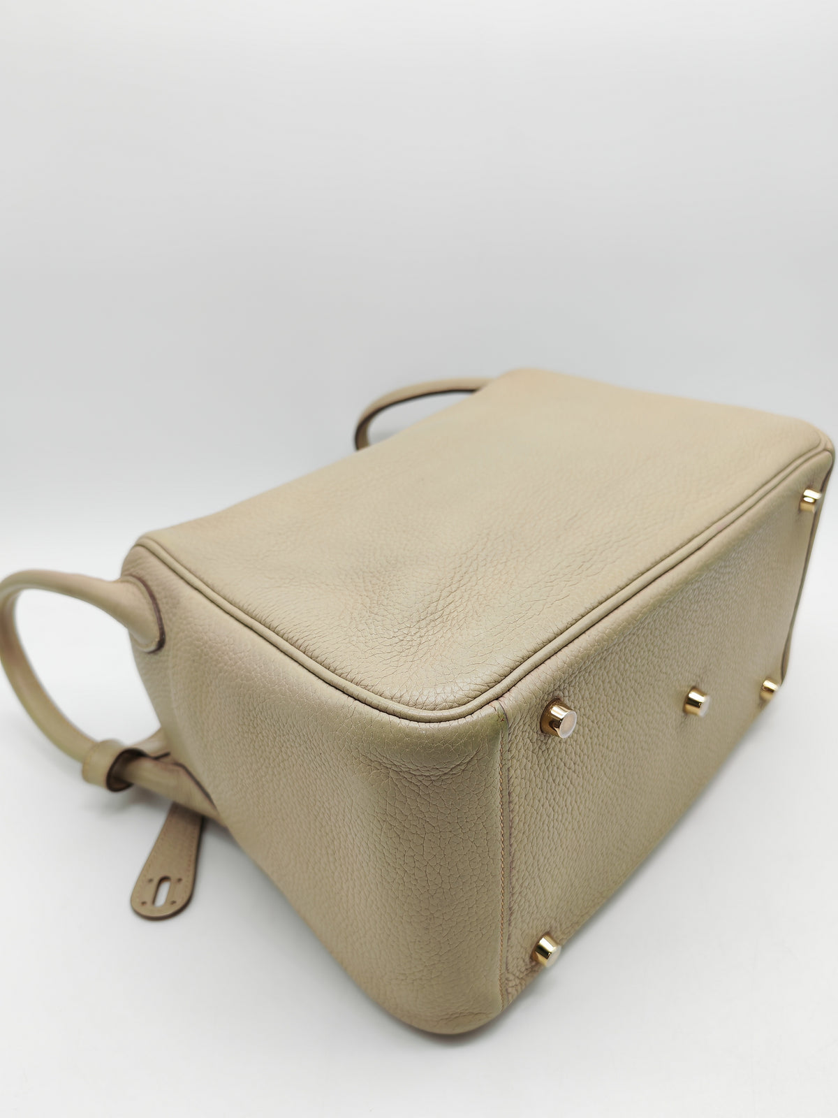 Hermes Lindy 30 in Trench Clemence Leather Gold Hardware Stamp Square Q (2013)